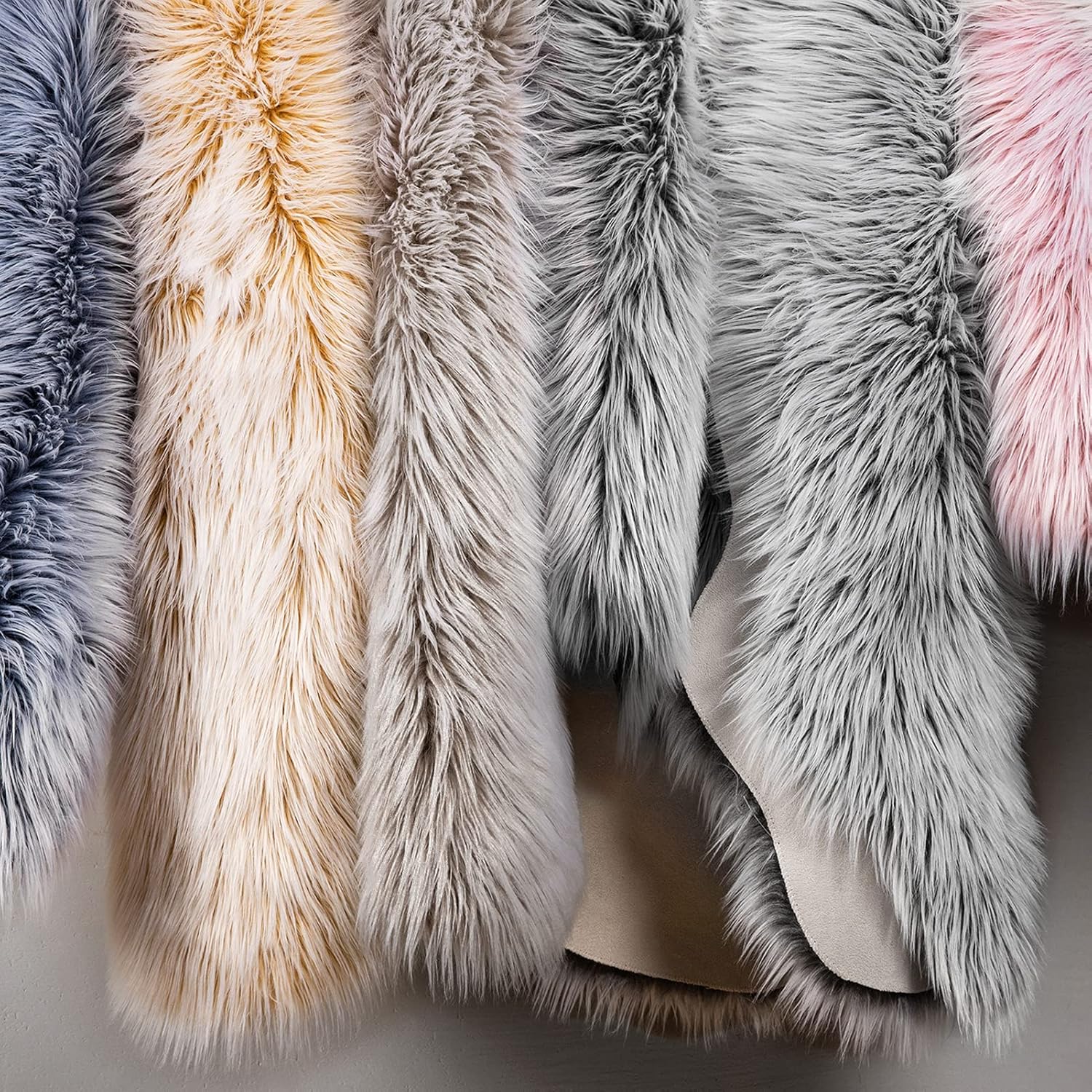 Ashler faux fur rug, Fluffy Shaggy Area Rug Ultra Soft 2 x 3 Feet Sheepskin Fur Rug, Frosted Bottom Black Fuzzy Rug Machine Washable Shag Rug, Nursery Decor Throw Rugs for Bedroom, Living Room