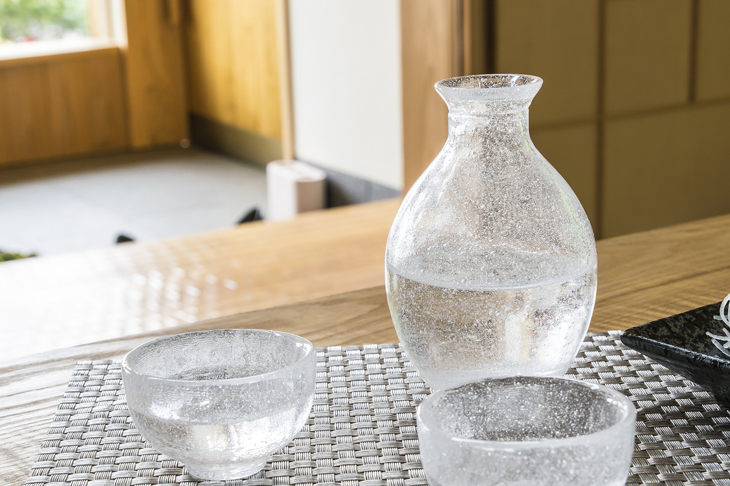 Amazon.co.jp: 吉谷硝子 江戸硝子 淡雪 徳利 220ml YO-409 : ホーム