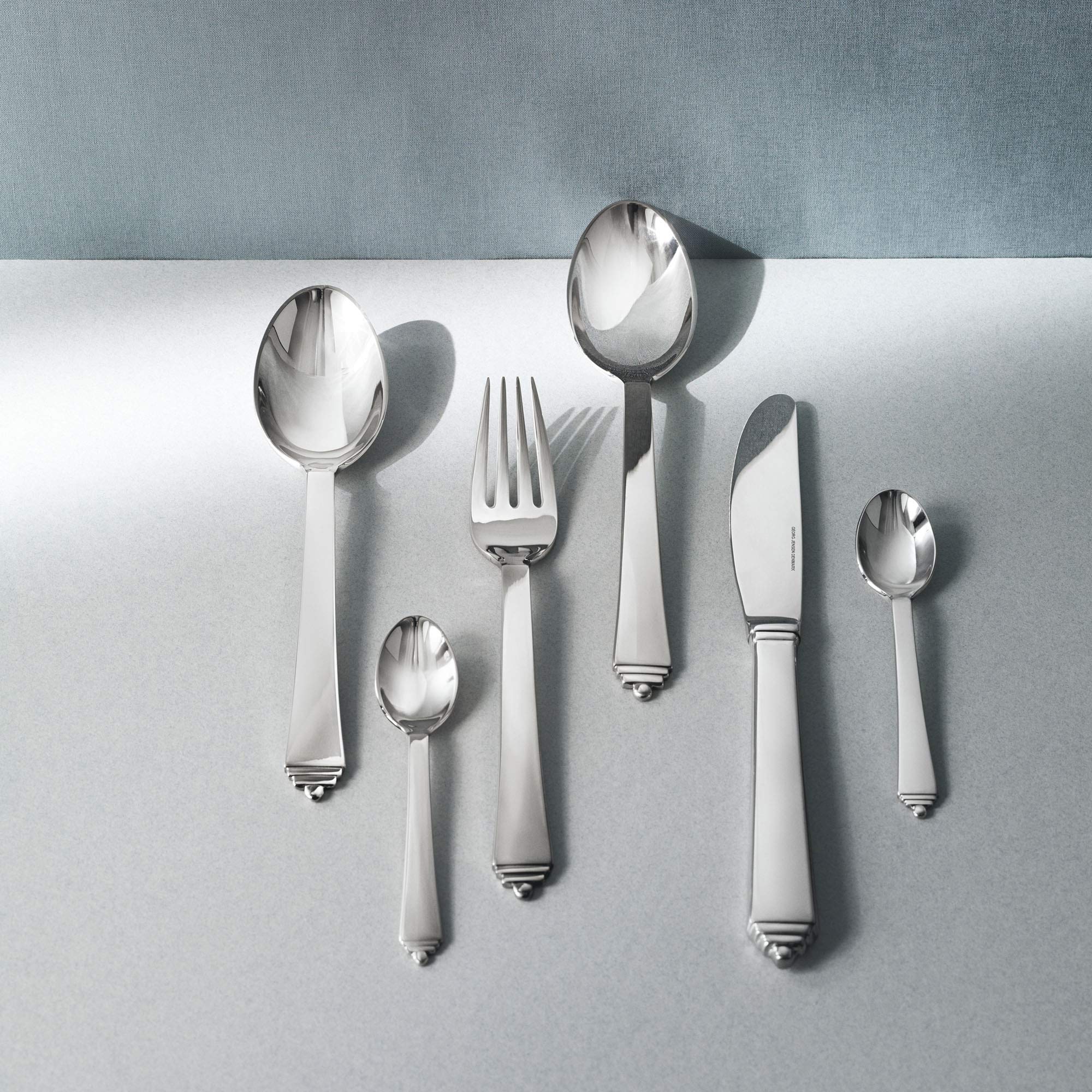 Amazon｜「 Georg Jensen 」 カトラリーセット 16本セット 4人用