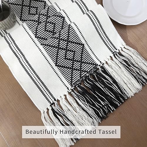 Miniatura 4 de LUFEIJIASHI Camino de mesa tejido estilo granja, camino de mesa bohemio de 108 pulgadas de largo con borlas, elegante camino de mesa lavable para