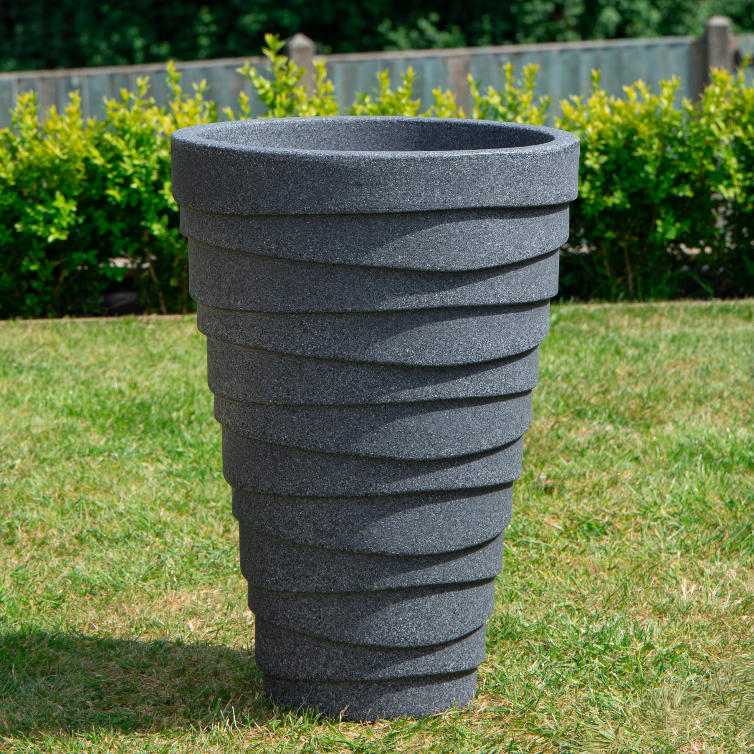 Samuel Alexander 33Cm X 48Cm Large Plastic Trojan Garden Plant Pot In Dark Grey