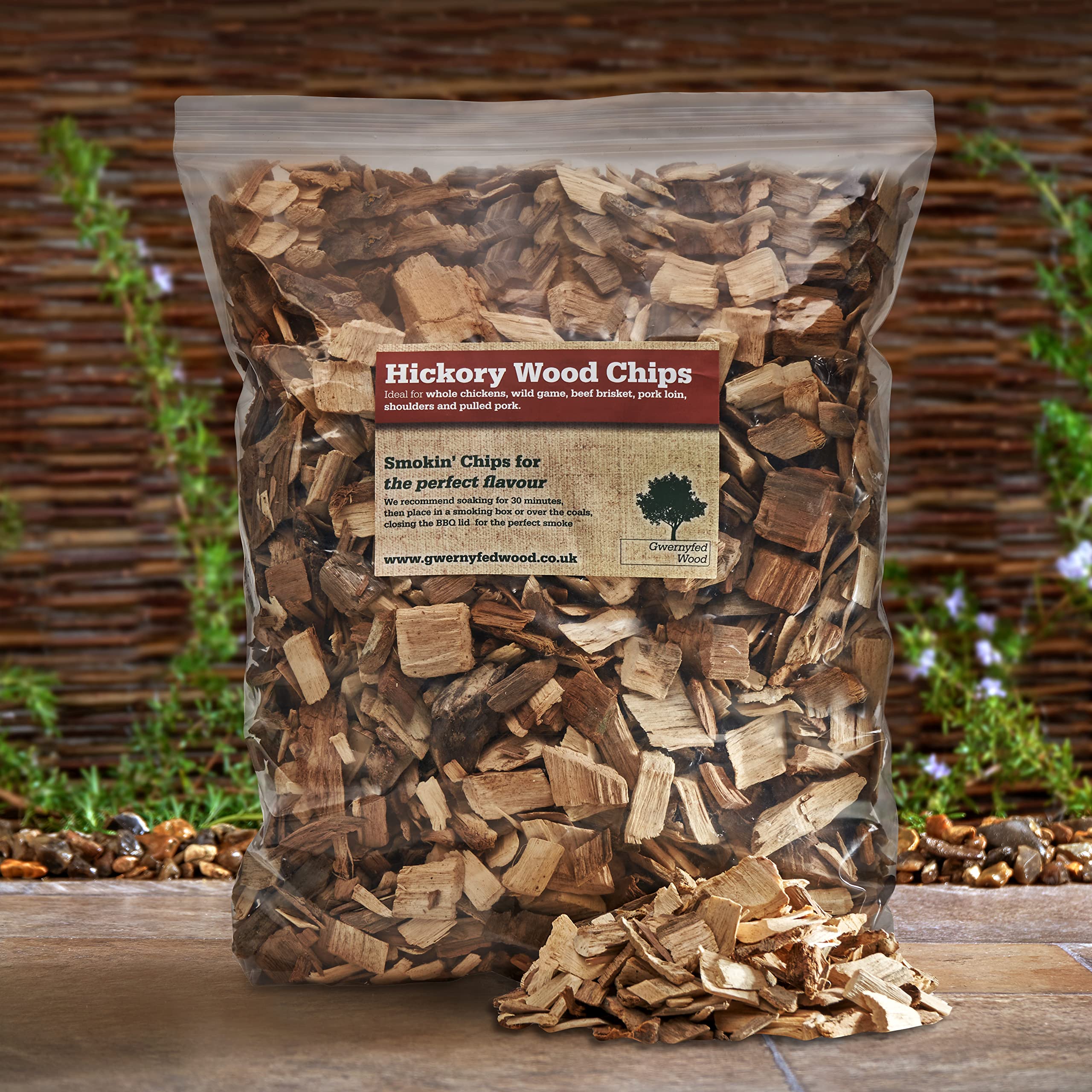 Hickory BBQ Smoker Wood Chips Jumbo 4.5 Litre Bag – (24 Great Flavours 100% Natural Nothing Added) Smoking Food in a Smoker/BBQ - Many from our own Woodland (Hickory)