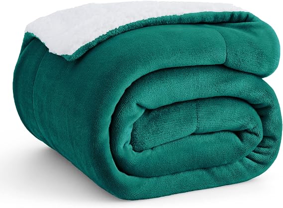 Bedsure Sherpa Blanket Throw Size (Forest Green & Brown)