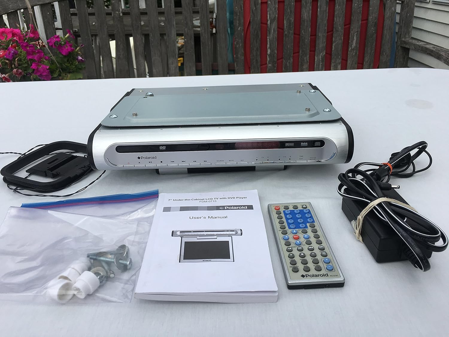 Polaroid FDM0715 7Inch LCD TV with