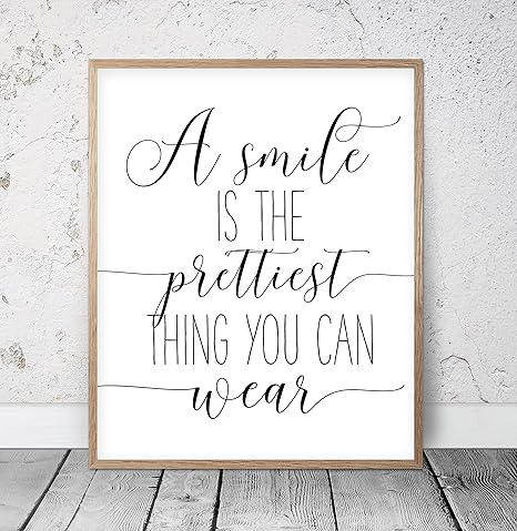 456yedda Motivationsposter Fur Kinderzimmer Motiv A Smile Is The Prettiest Thing You Can Wear Motivationsposter Fur Madchen Wanddekoration Fur Madchen Holzpalette Mit Rahmen Holzschild Amazon De Baby