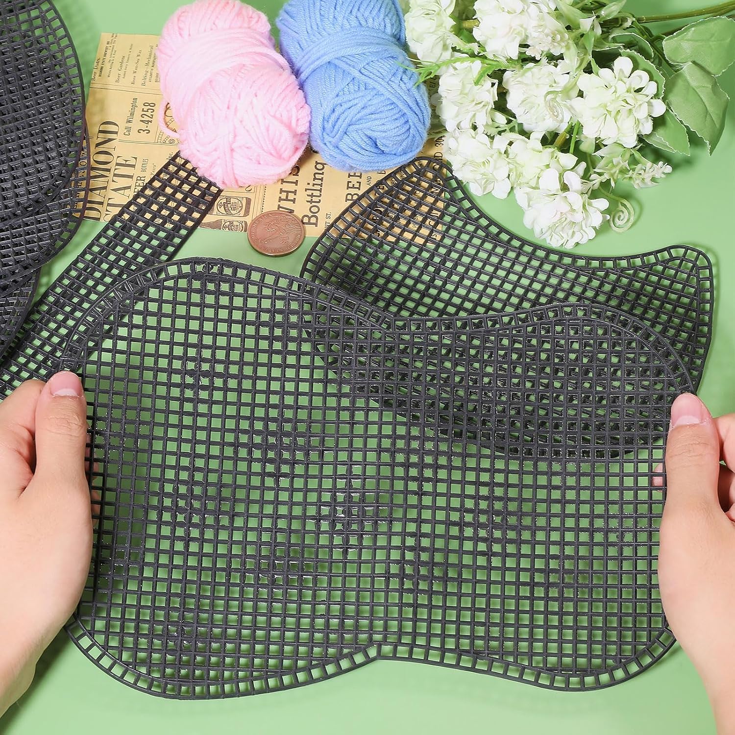 CHGCRAFT 6Pcs Plastic Mesh Canvas Pads Sheets Bottom Shaper Purse Making Template Crochet Embroidery Black Sheets for Acrylic Yarn Crafting Knit Crochet Projects