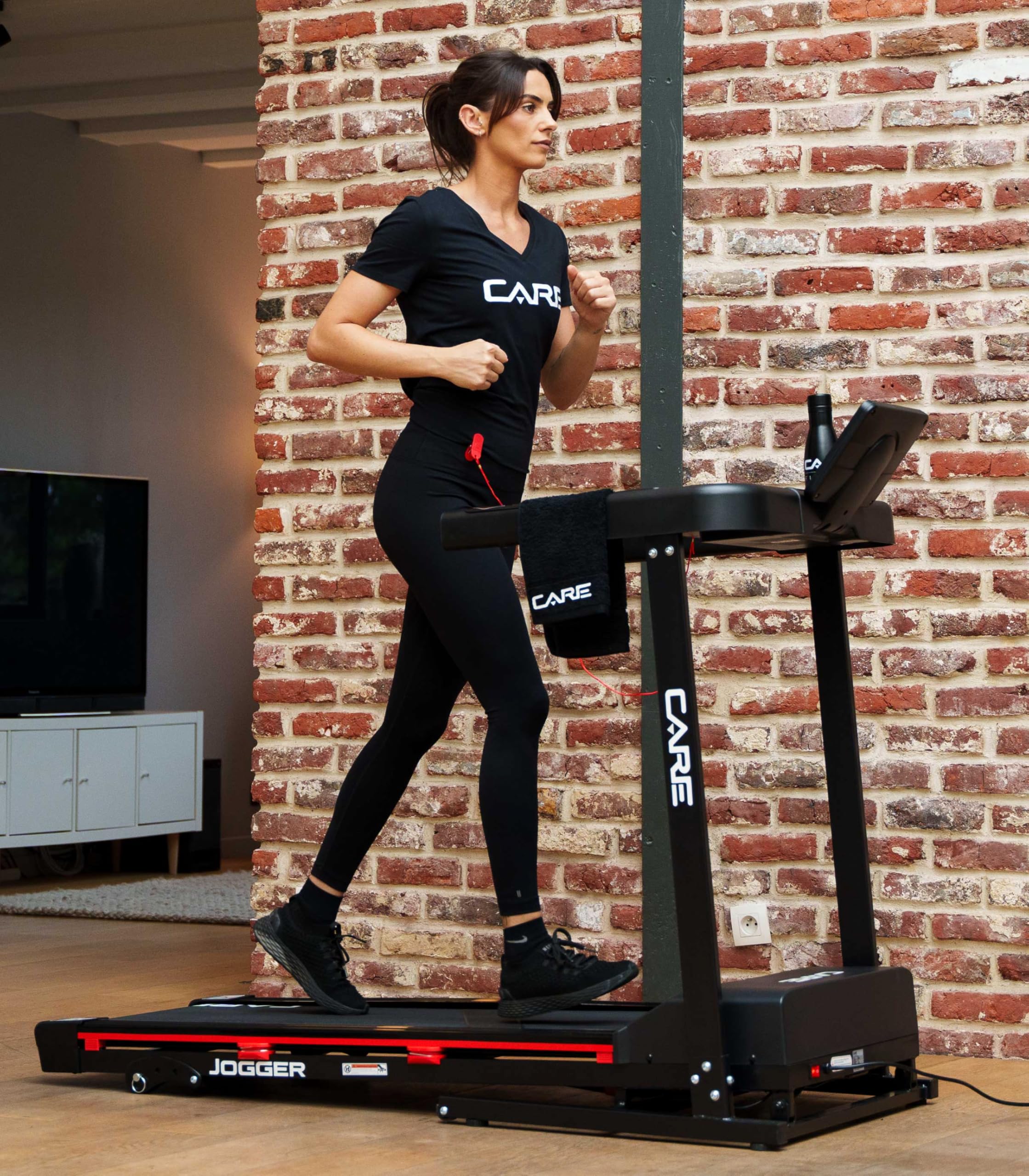 Care Fitness - Tapis de Course Connecté - 16 KM/H - Care - Jogger - KinoMap - 28 Programmes Intégrés - Écran - Moteur Silencieux 1.5/2.5 CV - Inclinaison Manuelle - 3 Positions