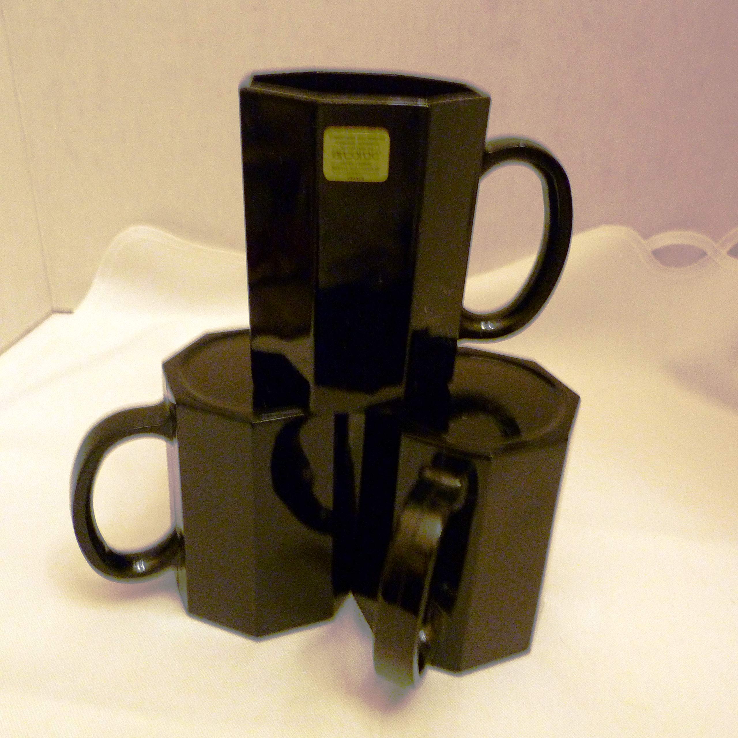 【レア】DAMNGOOD!! 次郎のおふくろ MULTICUM BLACK Amazon.com: ARC Set of 3 Arcoroc Octime Multi-Faceted Mugs Black