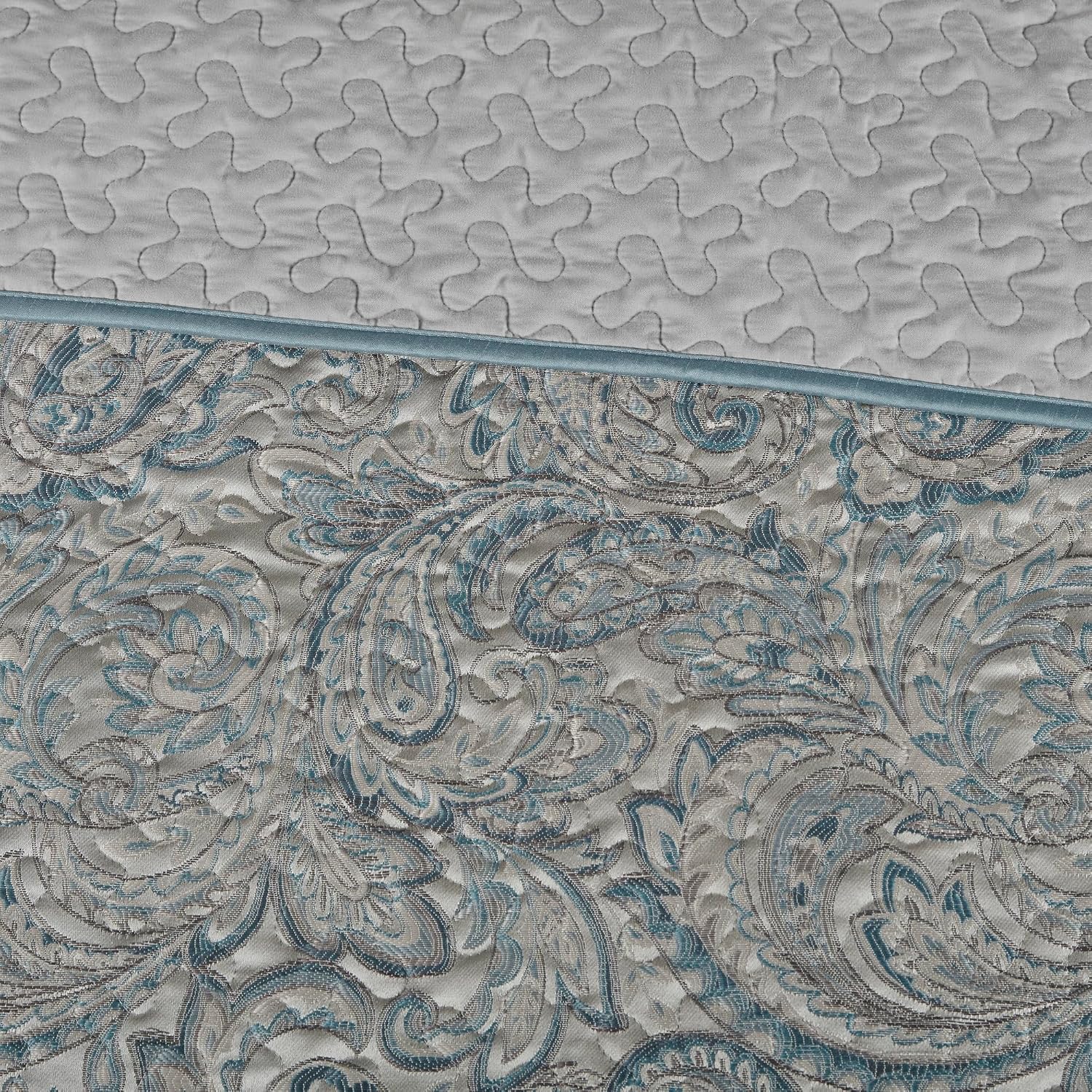 5 Piece Jacquard Bedspread Set with Throw Pillows Teal Queen