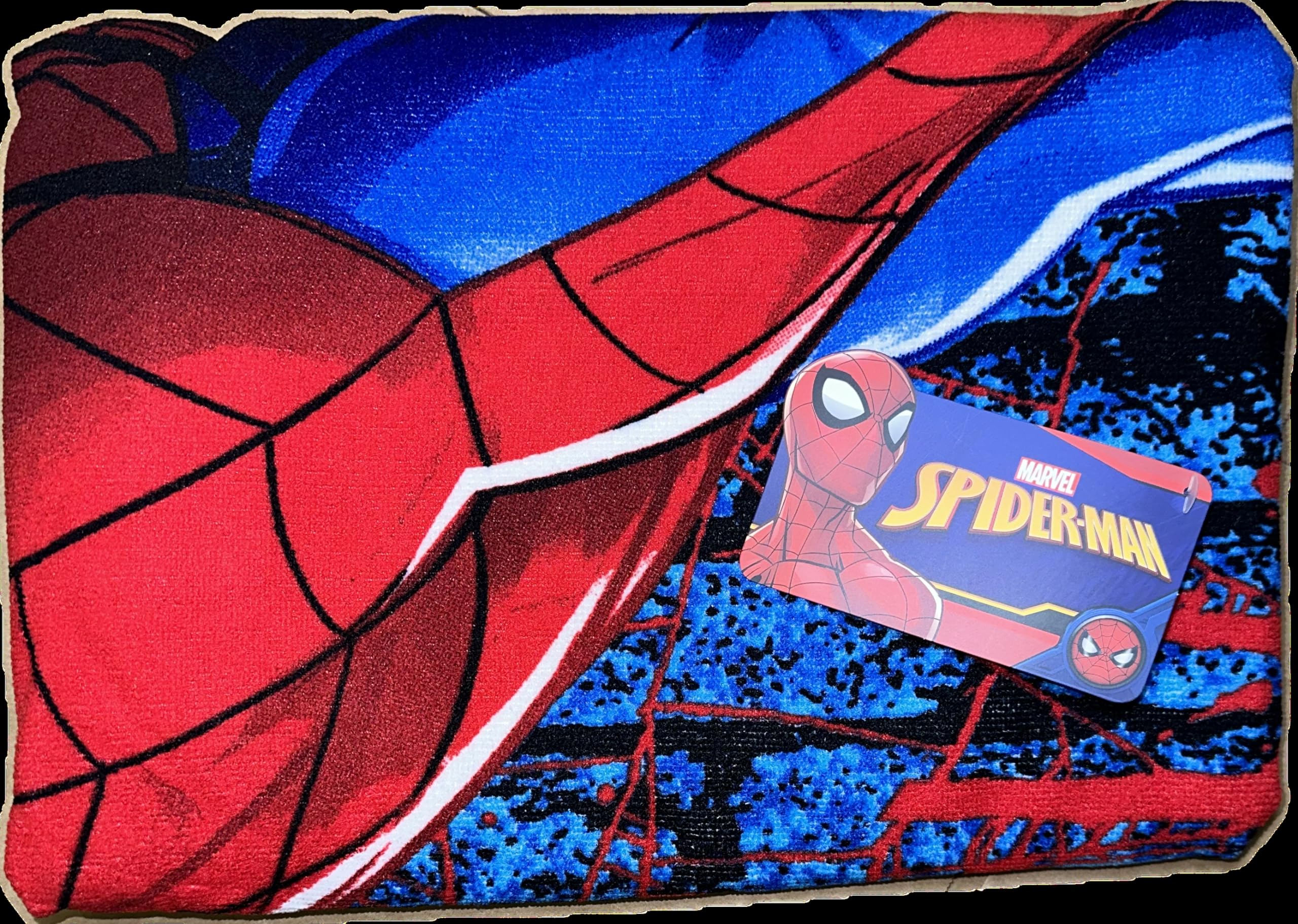 Amazon.com: Spiderman Red Face Beach Towel : Home & Kitchen