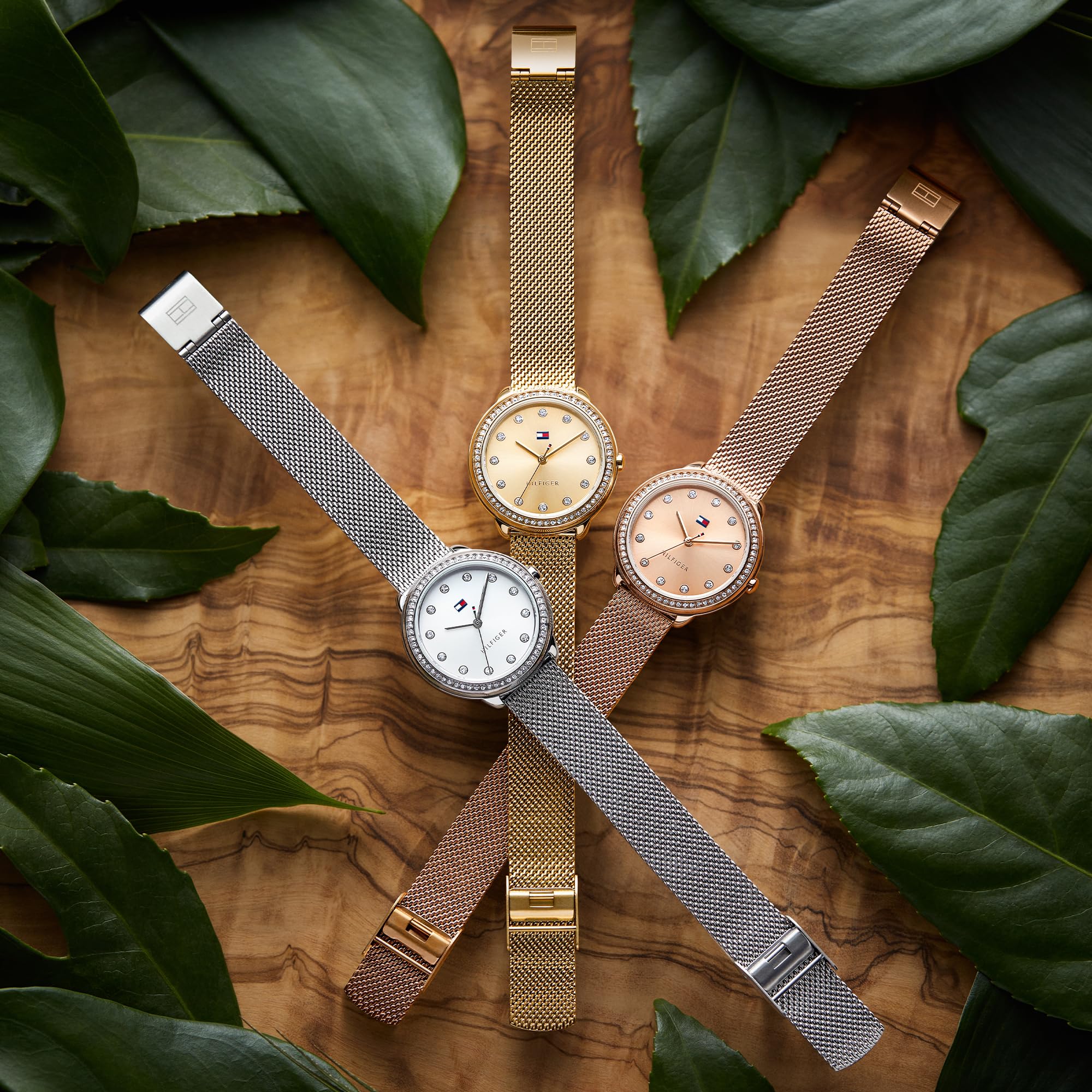 Tommy Hilfiger Uhr mit DREI-Zeiger-Quarzwerkfür Damen mit Goldfarben Edelstahl-Mesh-Gliederarmband - 1782699