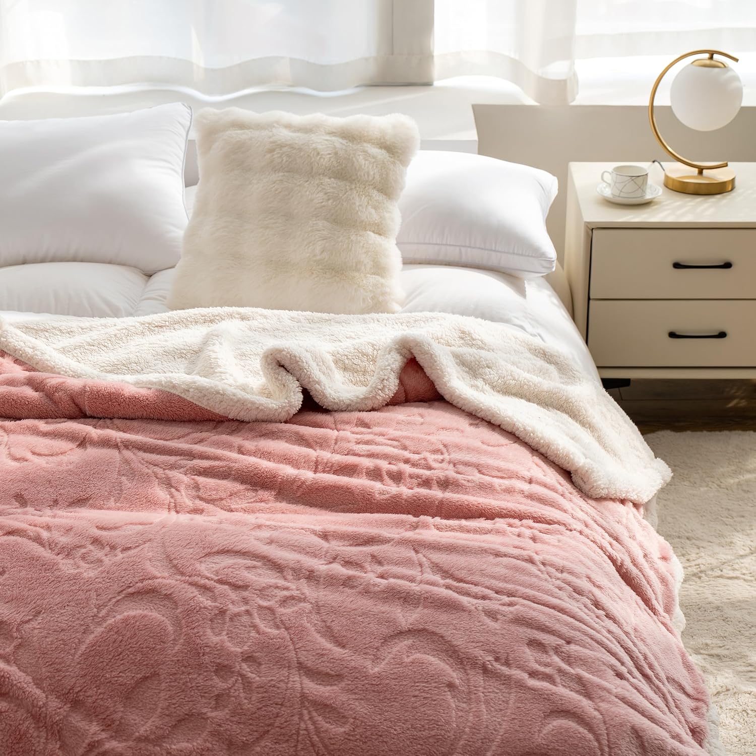 UKELER Sherpa Fleece Blanket 50 × 60 inch Fuzzy Soft Bed Blanket Thick Floral Throw Blanket for Couch Sofa Bed Office Camping, Pink - Image 3