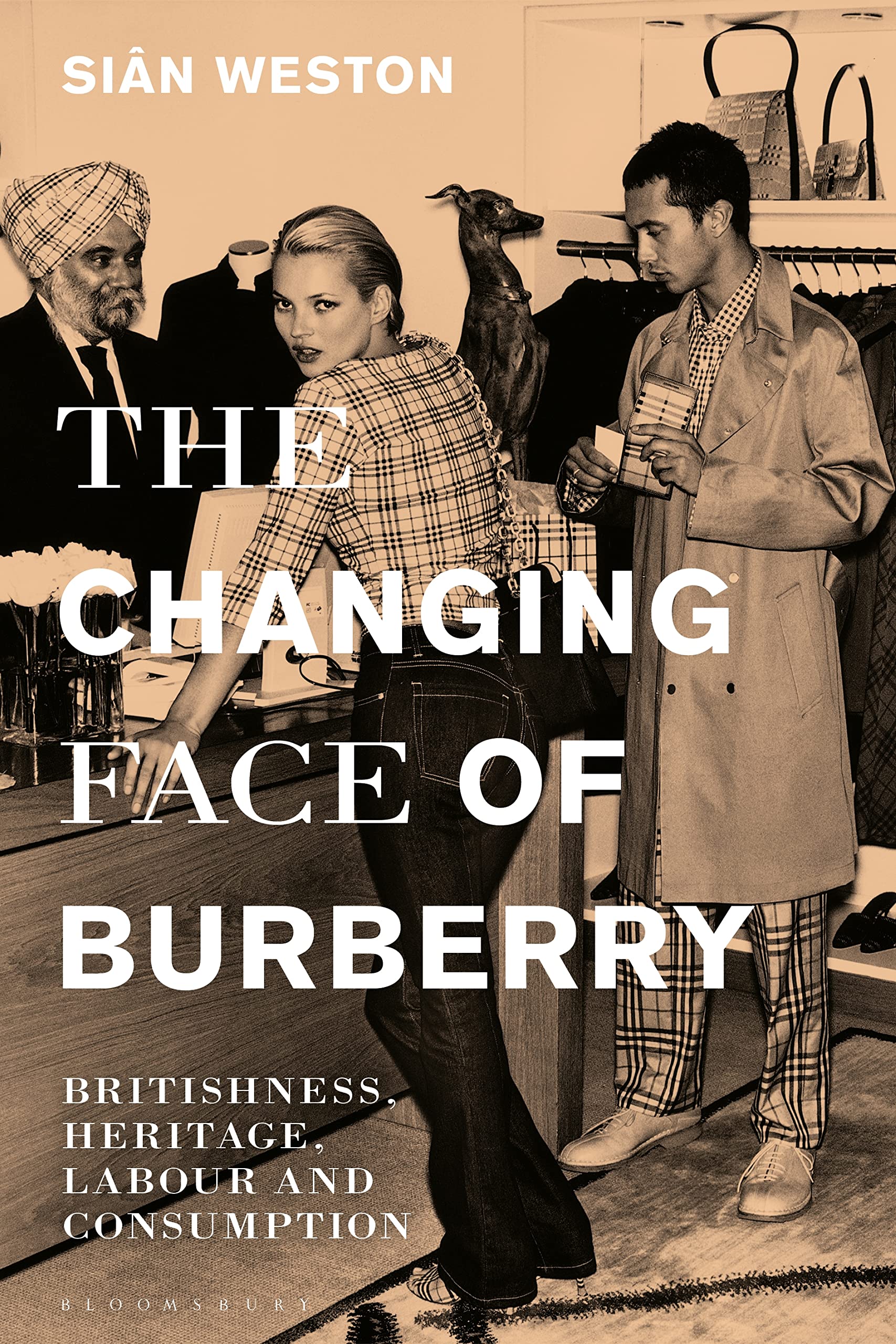 Burberry livre histoire de la mode pour enrichir sa bibliothèque