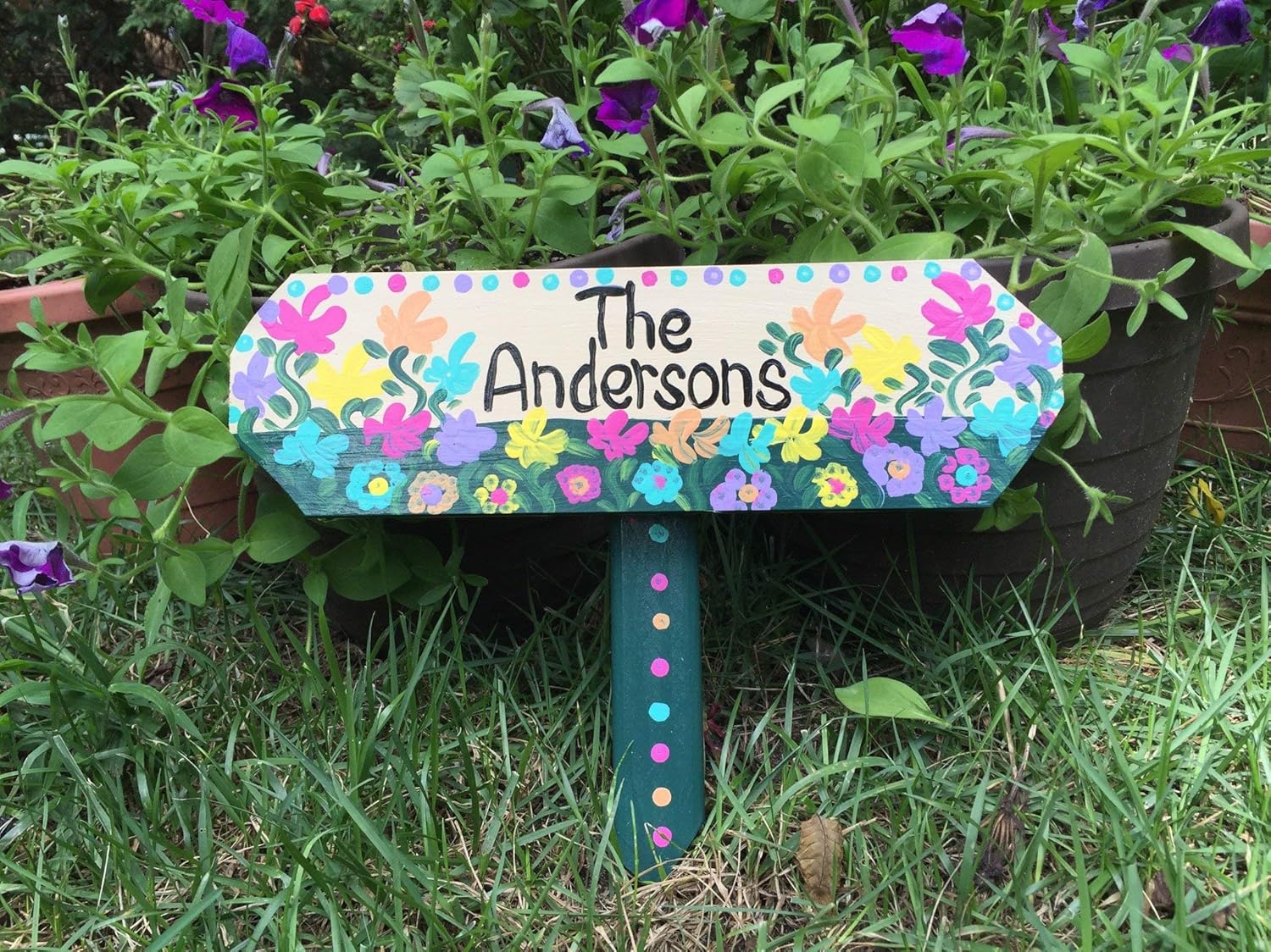 Outdoor name sign