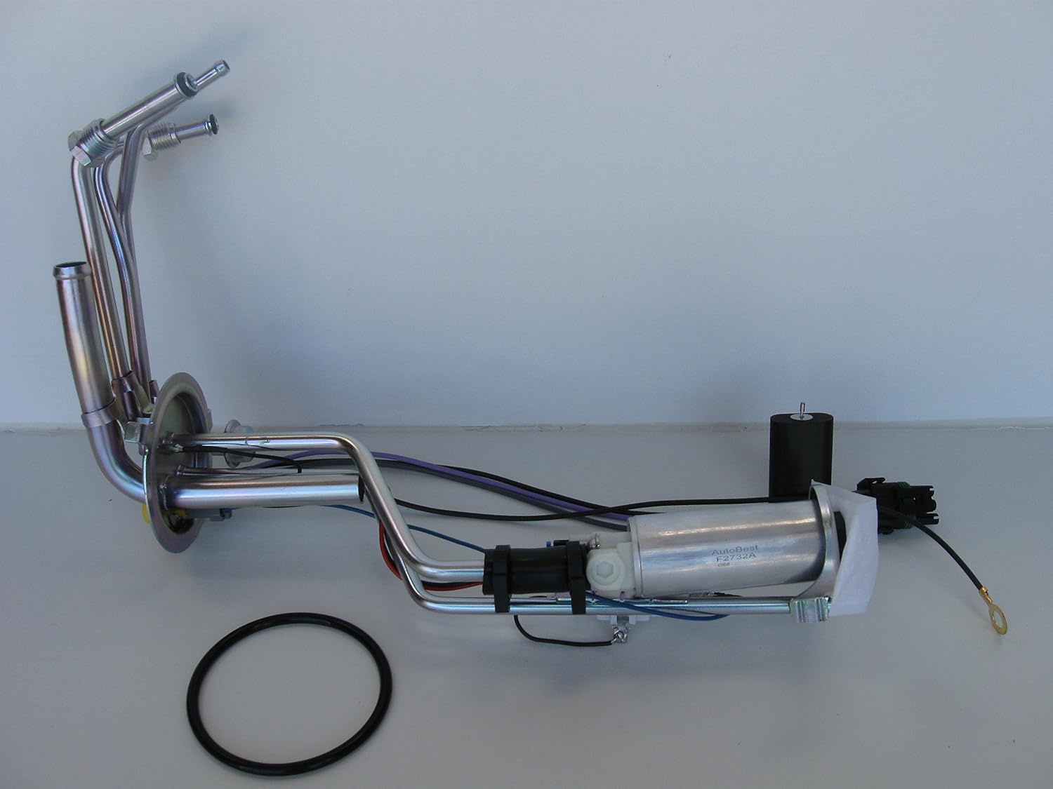 Autobest F2732A Fuel Pump and Sender Assembly