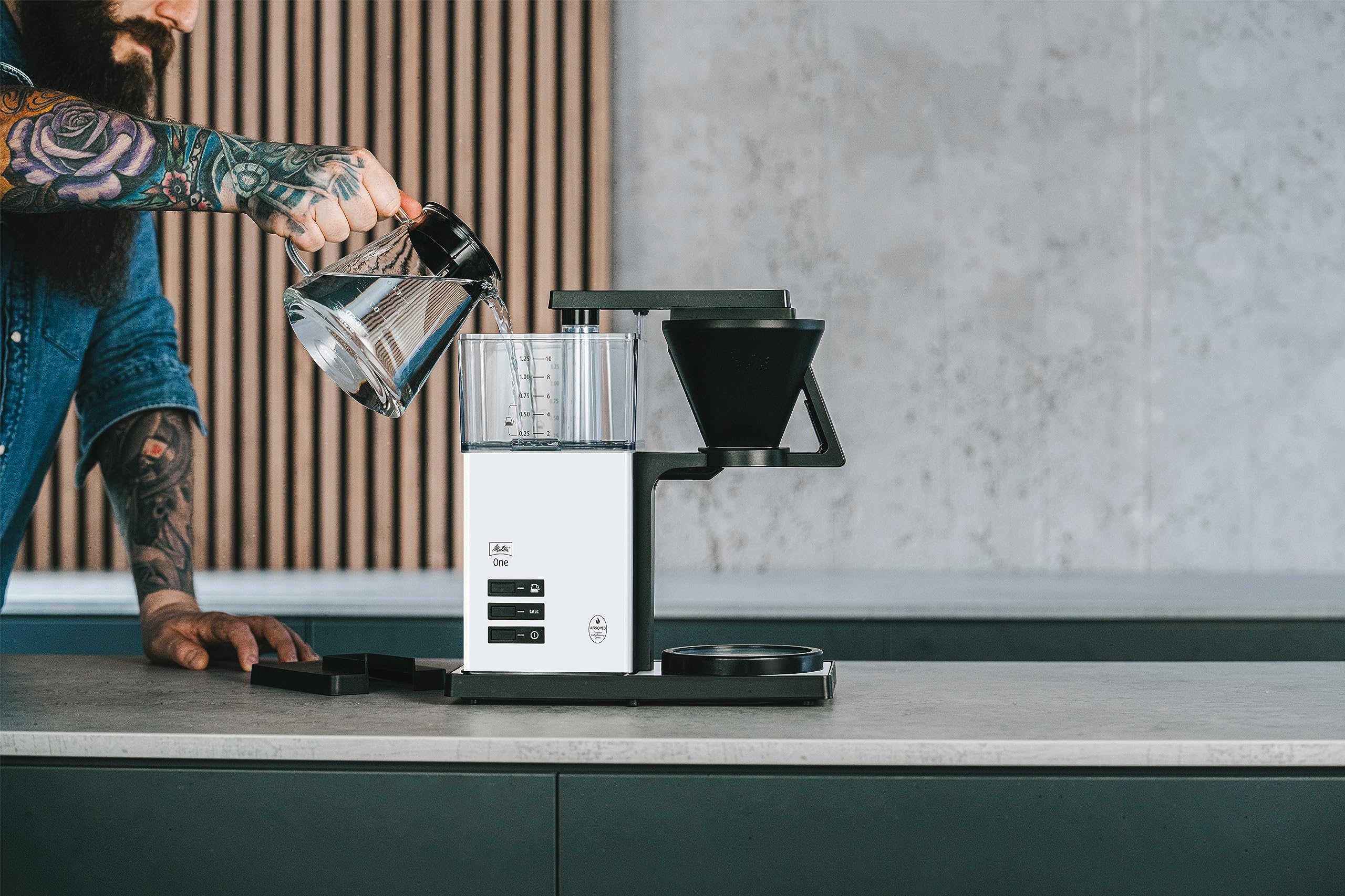 Melitta One - Przelewowy ekspres do kawy - ze szklanym dzbankiem - blokada kapania - 12 filiżanek - Cream White (1031-03)