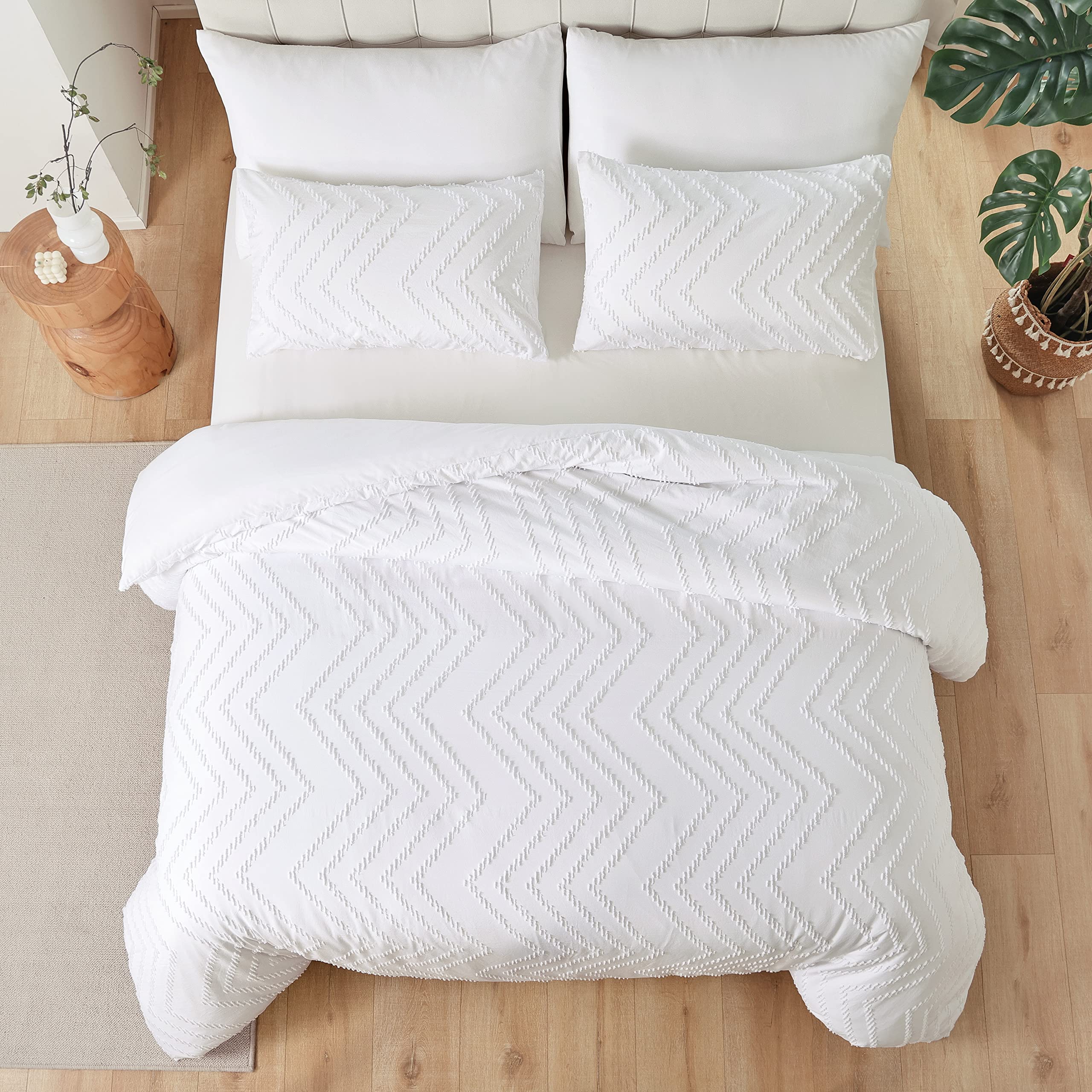 YIRDDEO White Comforter Queen Size 3Pcs, Boho Comforter Set Queen White Farmhouse Bedding Sets Queen, Vertical Tufted Comforter, Lightweight Neutral Boho Bed Set (1 Comforter, 2 Pillowcases)