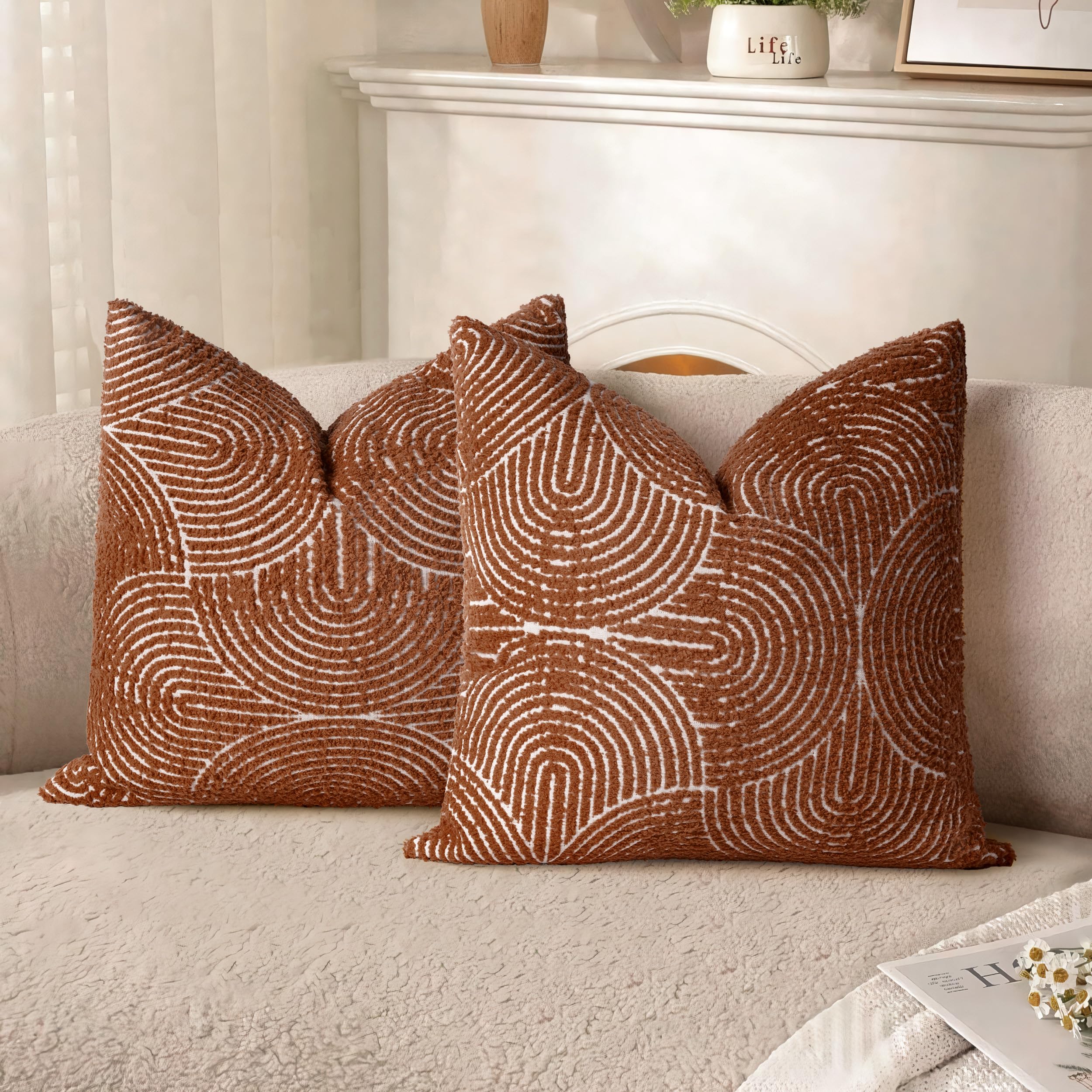 Housses de coussin décoratives bohème pour redonner vie à un canapé ou lit terne