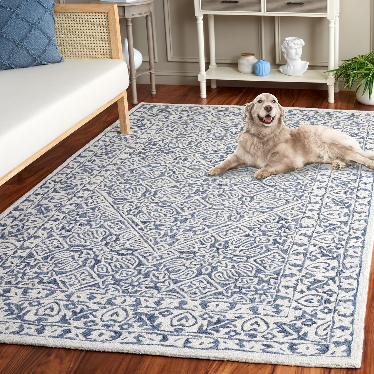 SAFAVIEH Dip Dye Collection Area Rug - 5' x 8', Blue & Ivory, Geometric Design, Handmade Wool, Ideal for The Living Room, Bedroom, Dining Room (DDY151M-5)