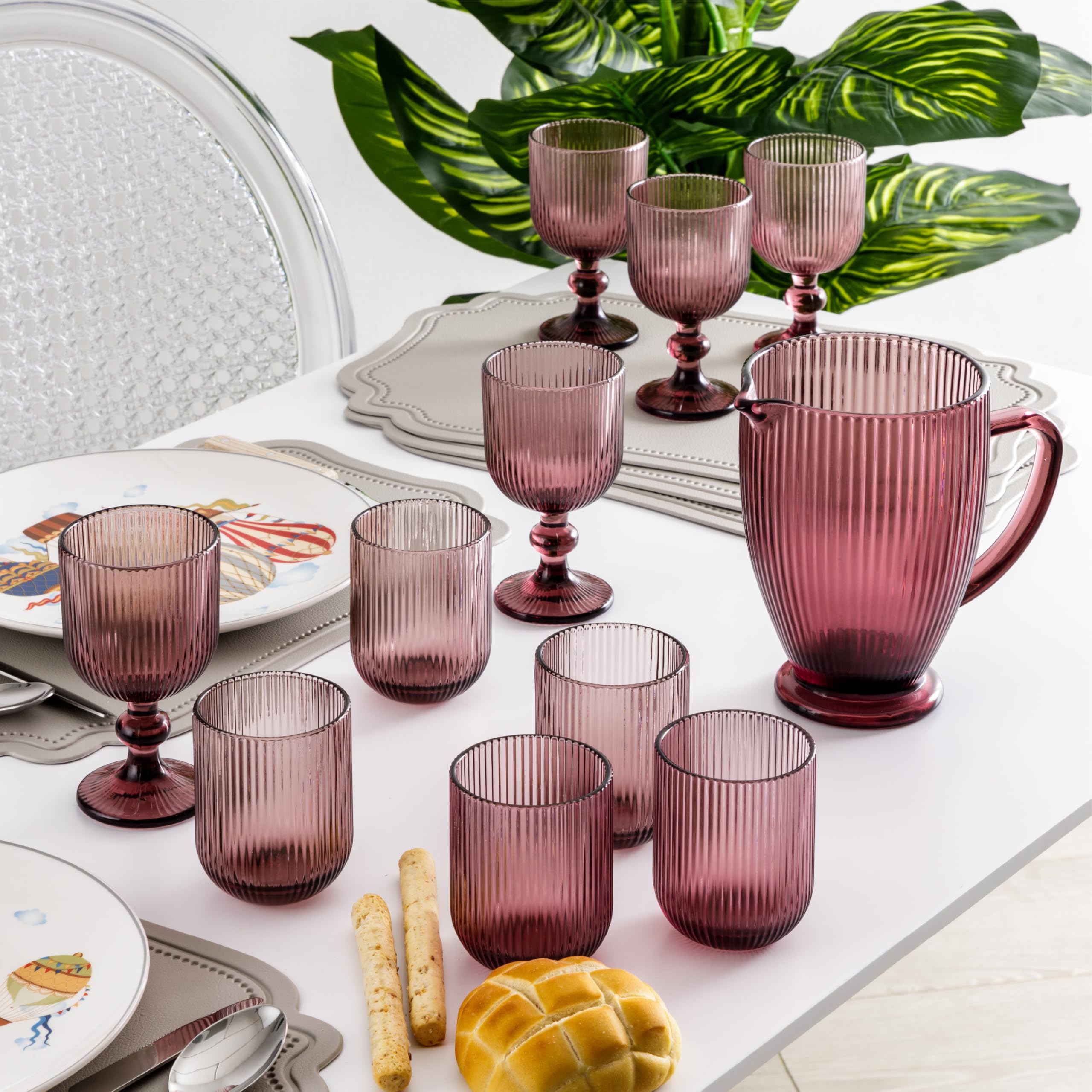 Baroni Home Caraffa in Vetro con Dettagli in Rilievo, Brocca con Manico, Design Moderno, Caraffa con Sistema Antigoccia, Facile da pulire, per Bevande Calde e Fredde, 1L, 20x13x19 cm, Rosa