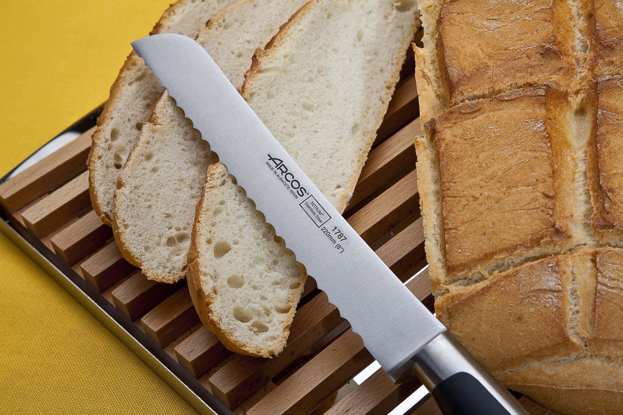 Arcos Serie Kyoto - Cuchillo Panero - Hoja de Acero Inoxidable Forjado NITRUM 220 mm - Mango de Polioximetileno (POM) Color Negro