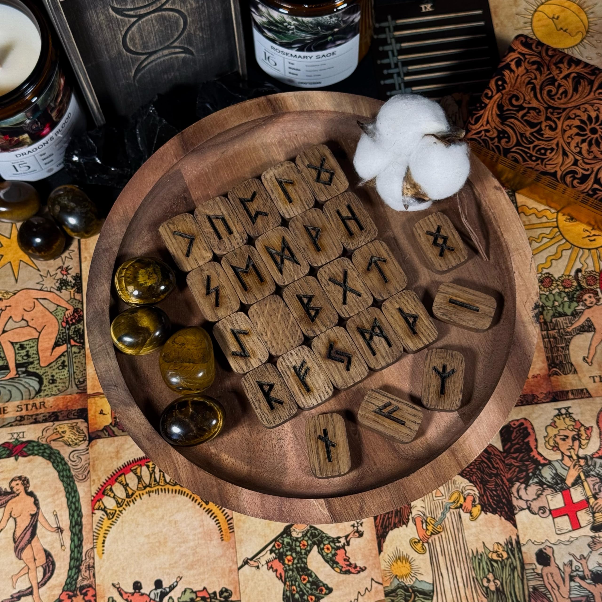 RUNA Amazon.com: CRAFTERIAN Handcrafted Wooden Rune Set – 25 Norse