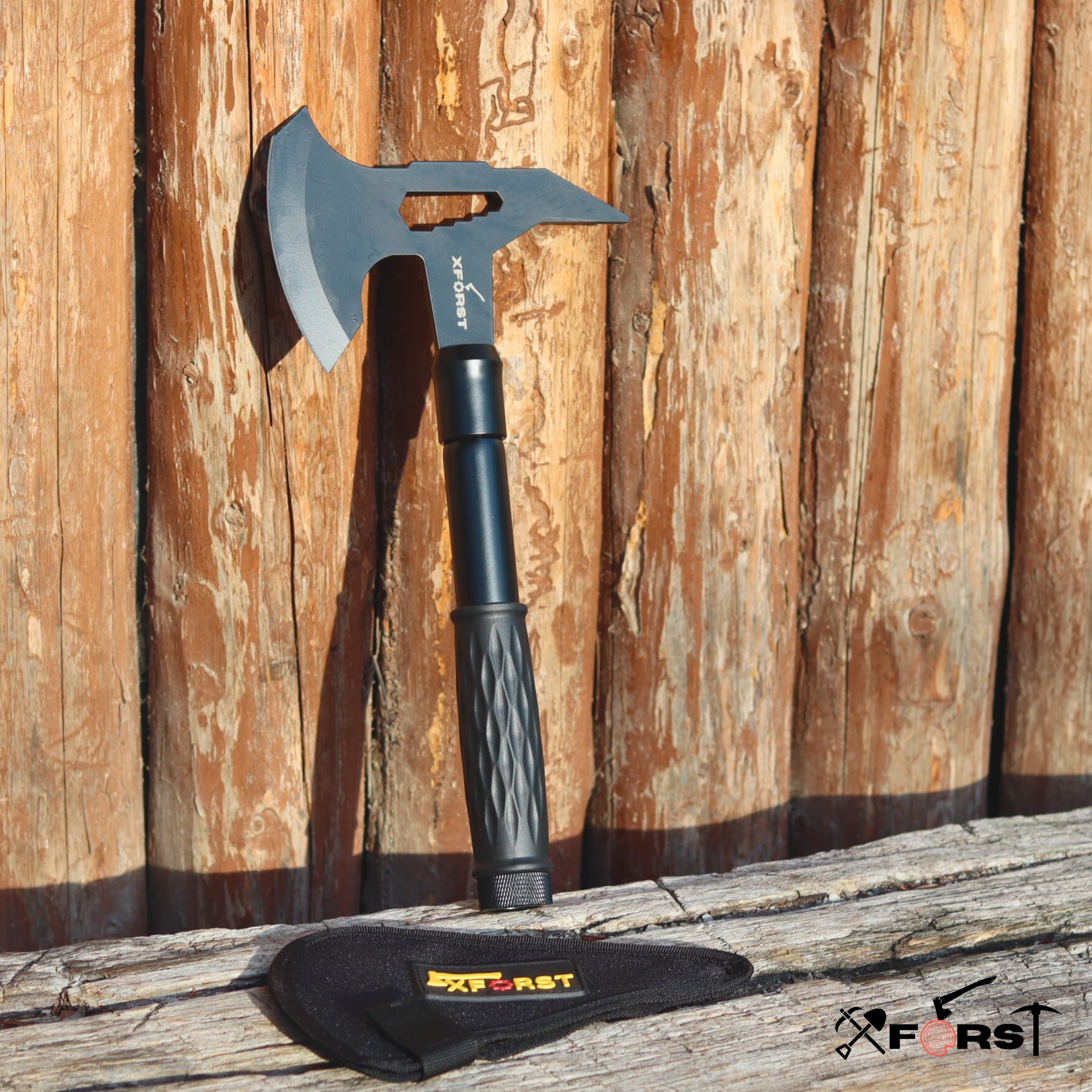 Xforst Hacha de Supervivencia Compacta para Camping, Bushcraft y Exterior, Hoja de Acero al Carbono, Mango Antideslizante con Compartimento, Funda Protectora Incluida, 32 cm y 615 g, X-TM1