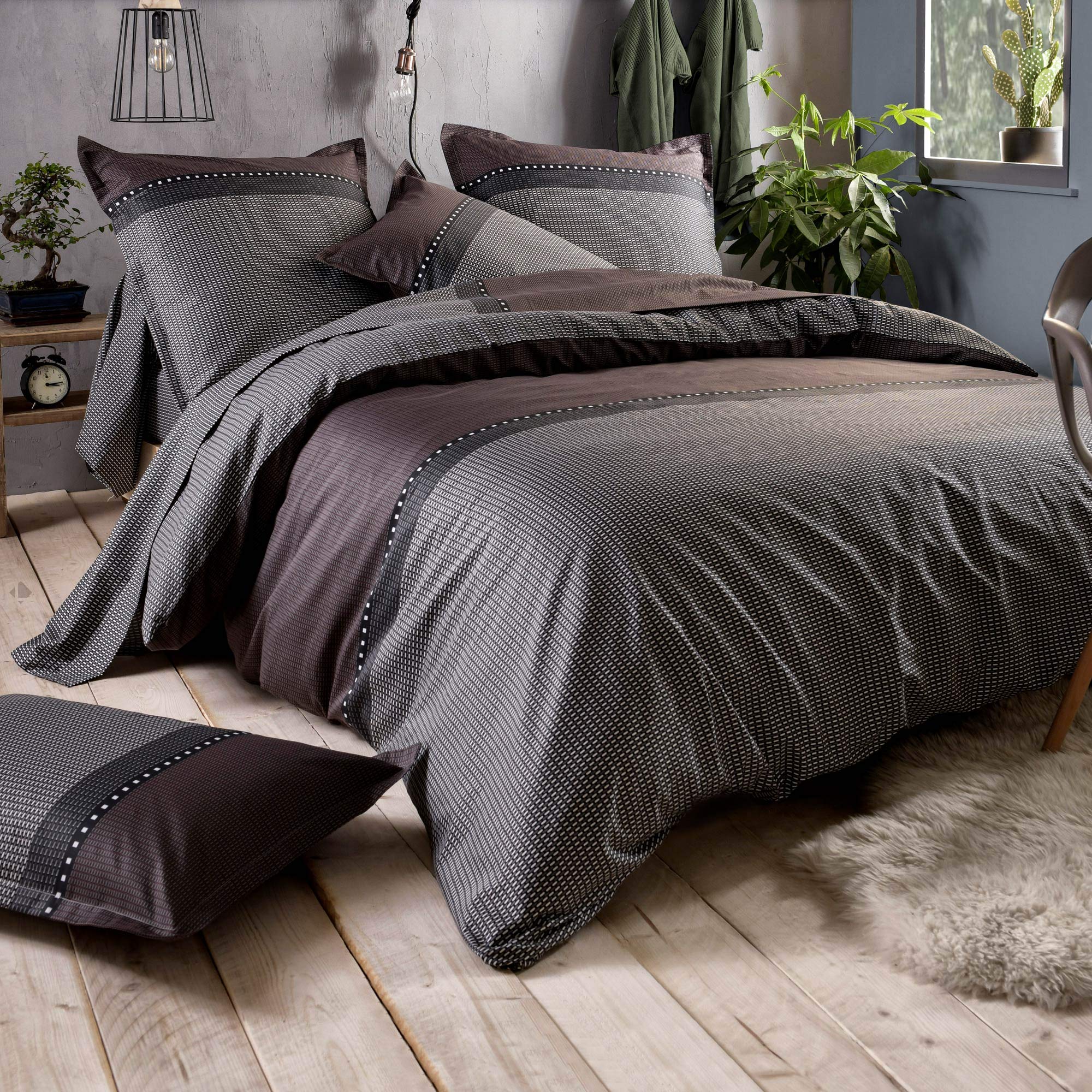 Linnea Parure de lit 300x240 cm 50x70 cm en Satin de Coton Enzo Noir