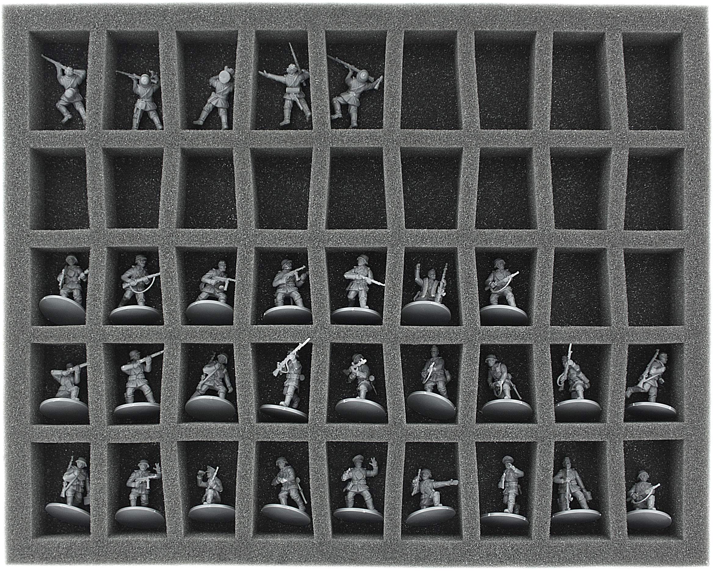 Feldherr MEDIUM Tasche kompatibel mit Bolt Action: 45 Soldaten + 6 Panzer