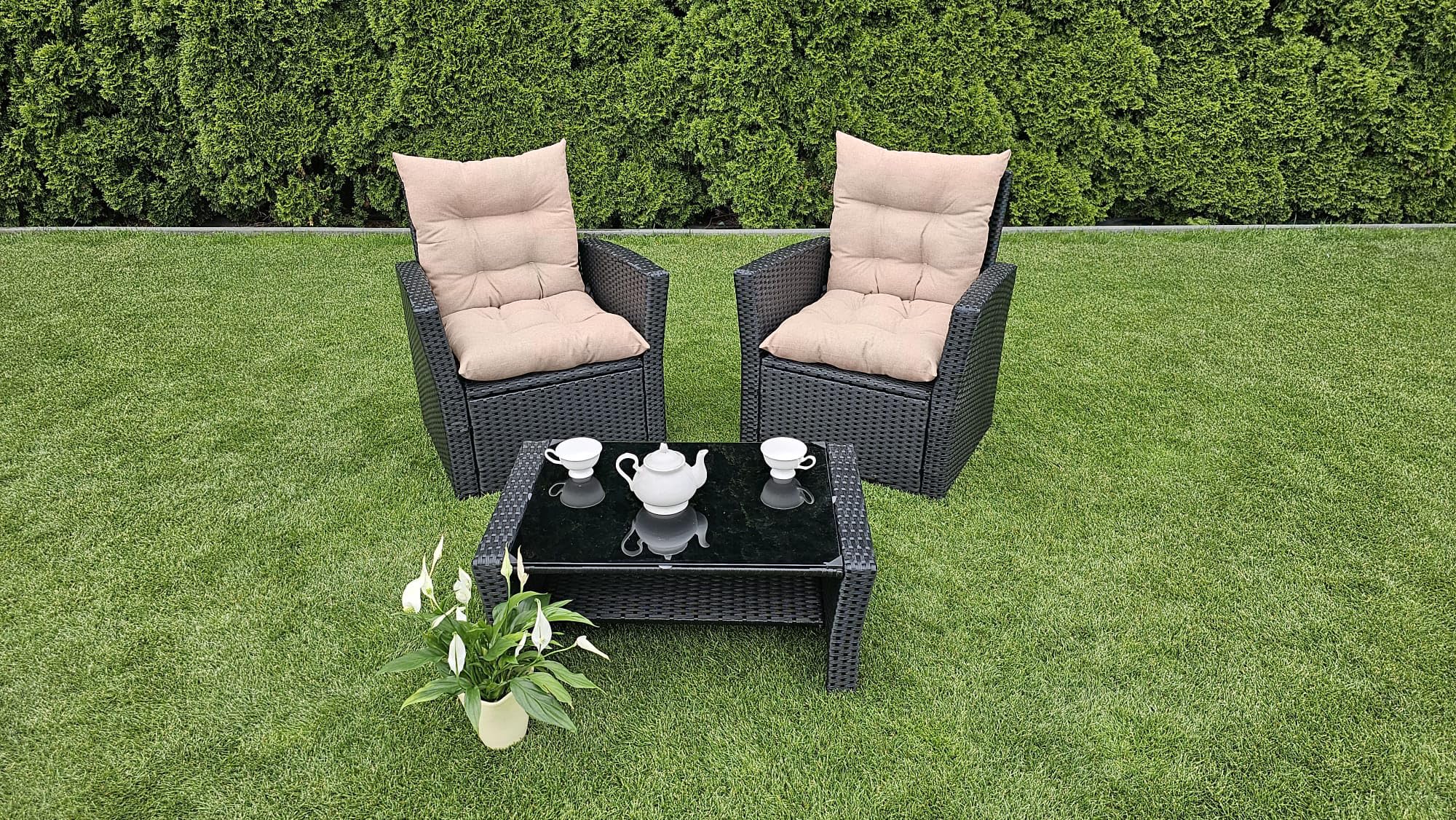 Set di 2 cuscini impermeabili per sedie, 48 x 48 x 8 cm, neri, per sedie e panche da giardino, comodi cuscini da esterno, tappezzeria durevole per mobili da patio