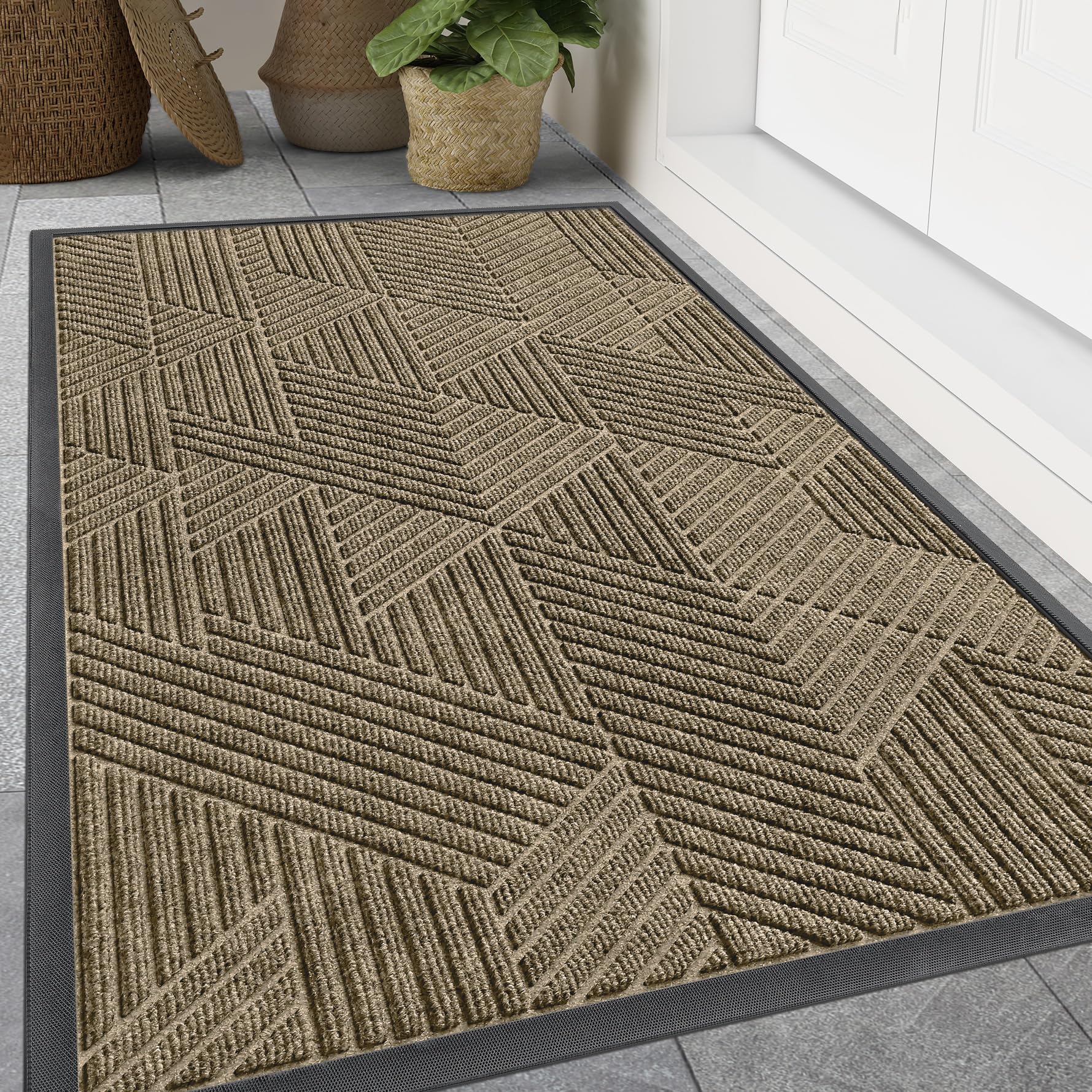 Smiry Front Door Mat Outside Entrance, Low Profile Rubber Doormat, 47x32