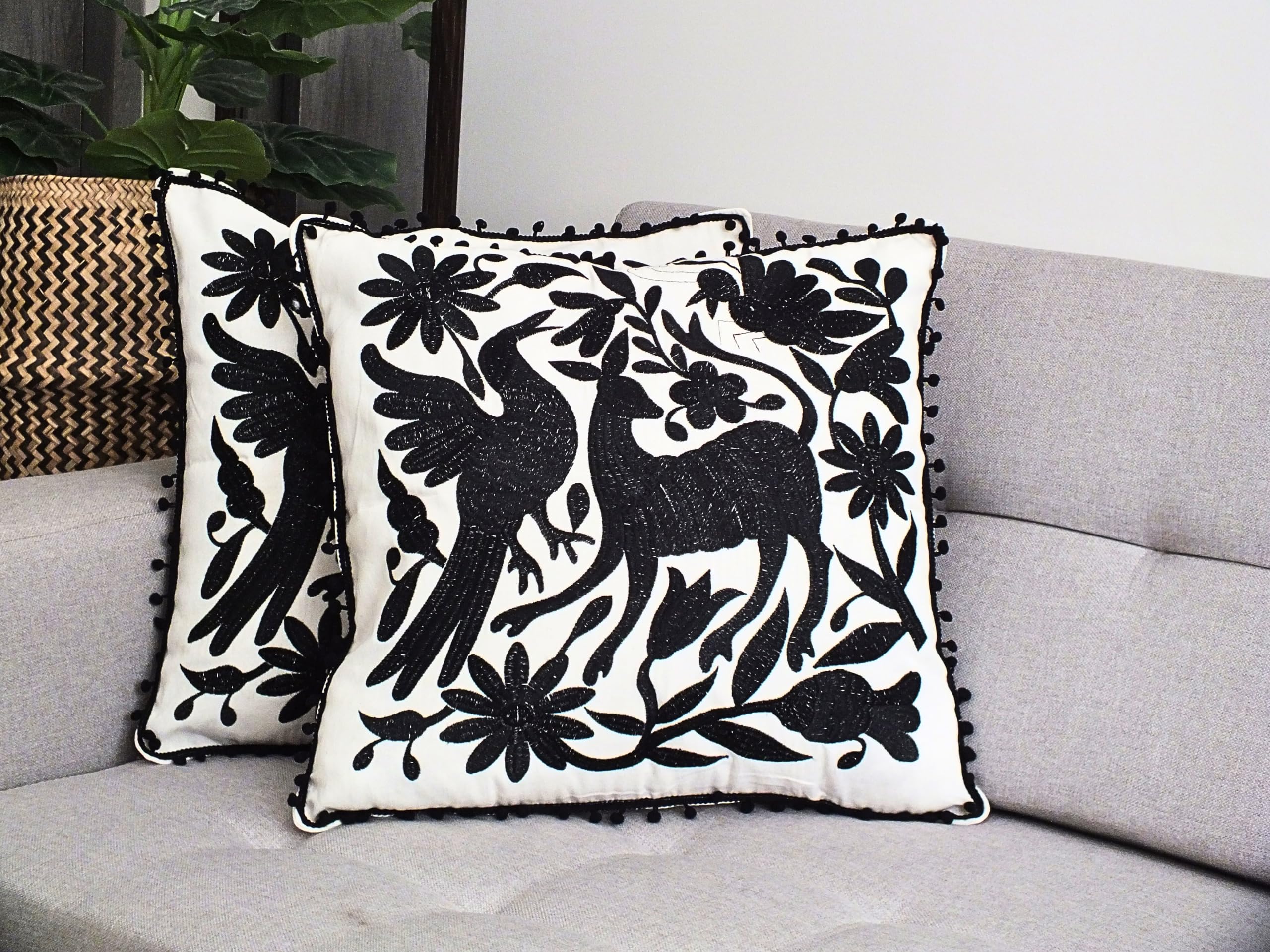 CieLO LInDO - Set of 2 Decorative Embroidery Pillow Covers - Decorative for Cushion Bed Livingroom 19 x 19 Inch (Black)