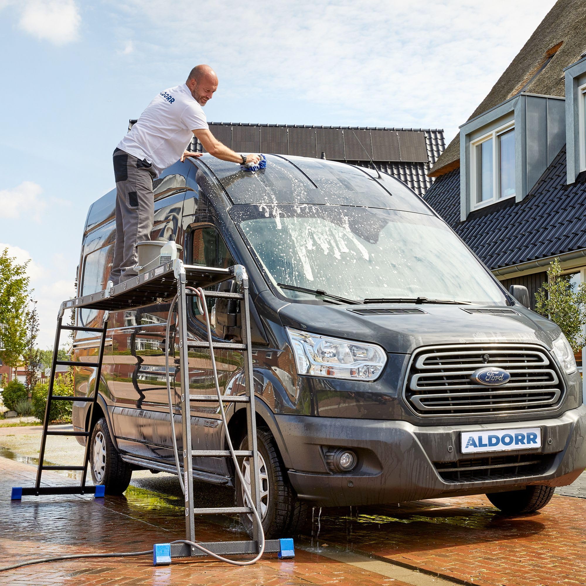 ALDORR 4x5 Professionnelle Échelle Pliante sans Plateforme - Aluminium de Haute Qualité - Polyvalente - Capacité de Charge Jusqu'à 150 kg - Pliable - Sûr et Fiable (EN131) - Échelle Extensible