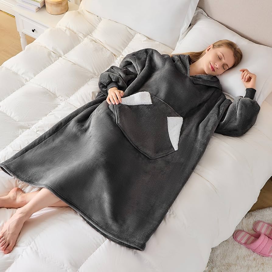 Shamdon Home Collection Oversized Blanket Hoodie, Sherpa Fleece Hoodie Blanket For Adults, Wearable Blanket For Men & Women, Giant Hooded Sweatshirt Throw With Pocket,Pizza