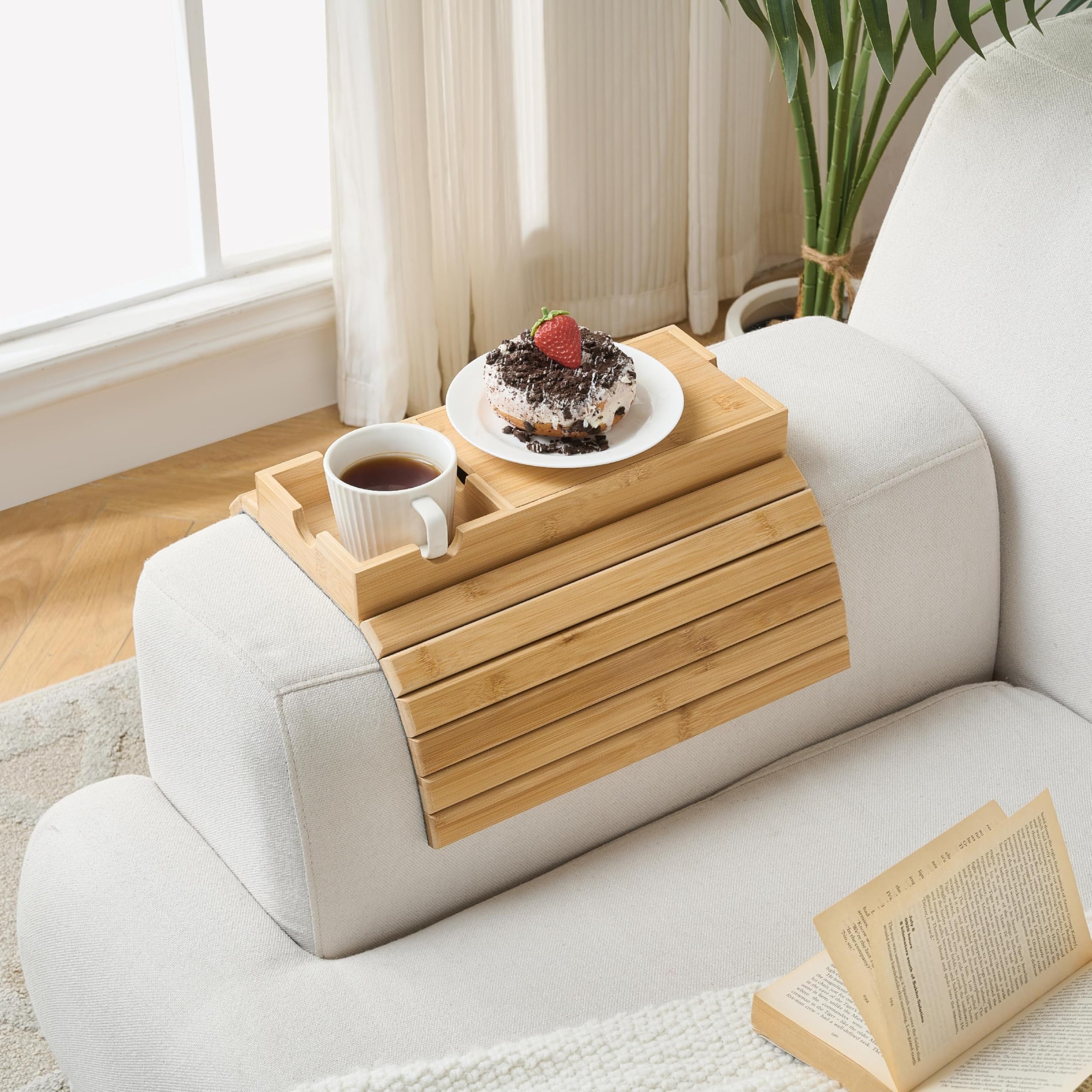 Sofa-Armlehnen Tablett, Bambus Großes Couch-Cup-Halter mit verstecktem Staufach, Tragbarer Anti-Verschütt-Getränke- und Snack-Halter für Fernbedienungen