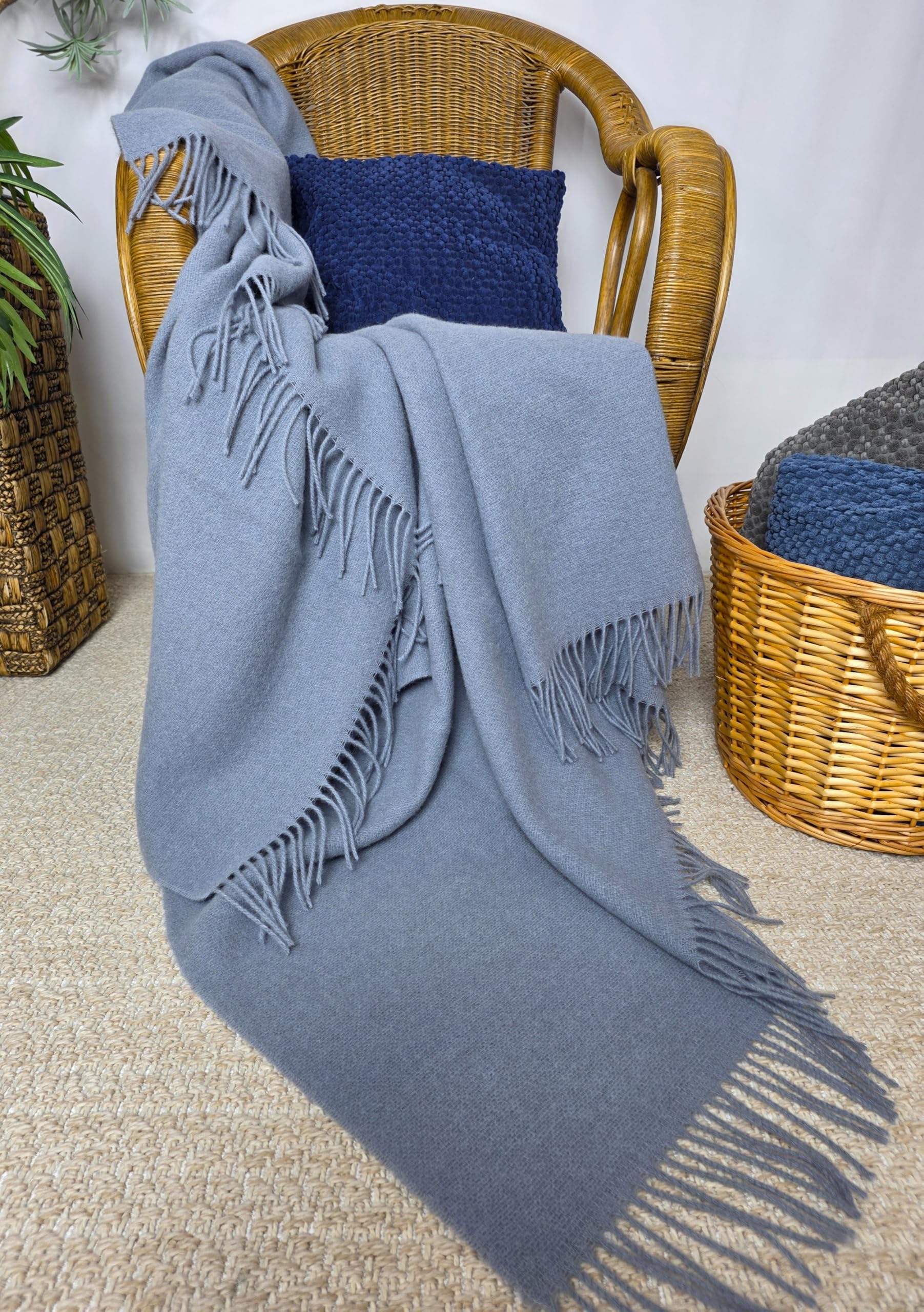 Coperta in lana vergine, 100% lana vergine, disponibile in diversi colori, 140 x 200 cm, coperta in lana vergine Tirolo, colore: blu (K), 140 x 200 cm