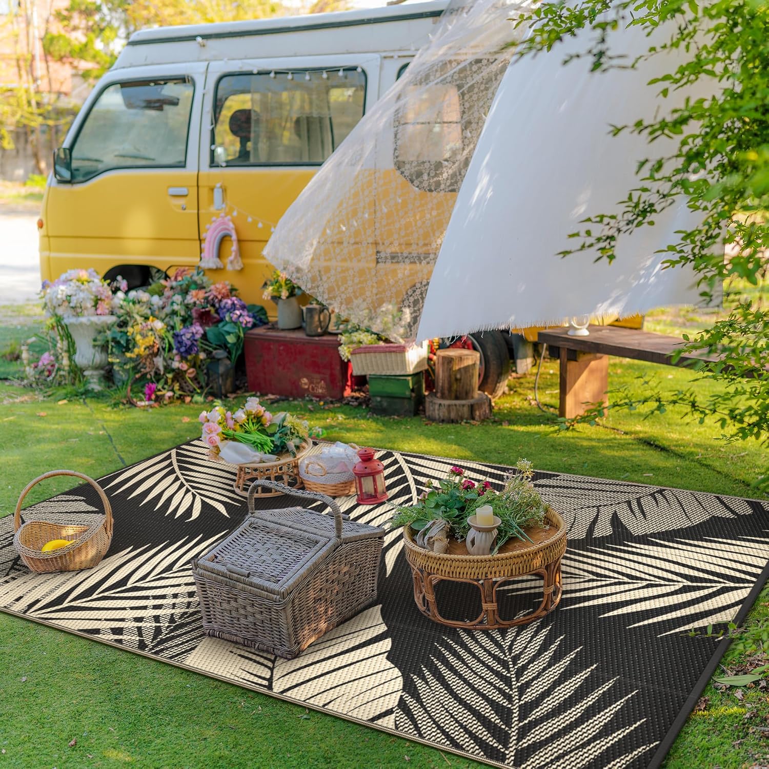 GENIMO Outdoor Rug 4' x 6' Waterproof for Patios Clearance, Reversible Outdoor Plastic Straw Camping Rug Carpet, Large Area Rugs Mats for RV, Camper, Deck, Balcony, Porch, Beach, Picnic, Black&Beige