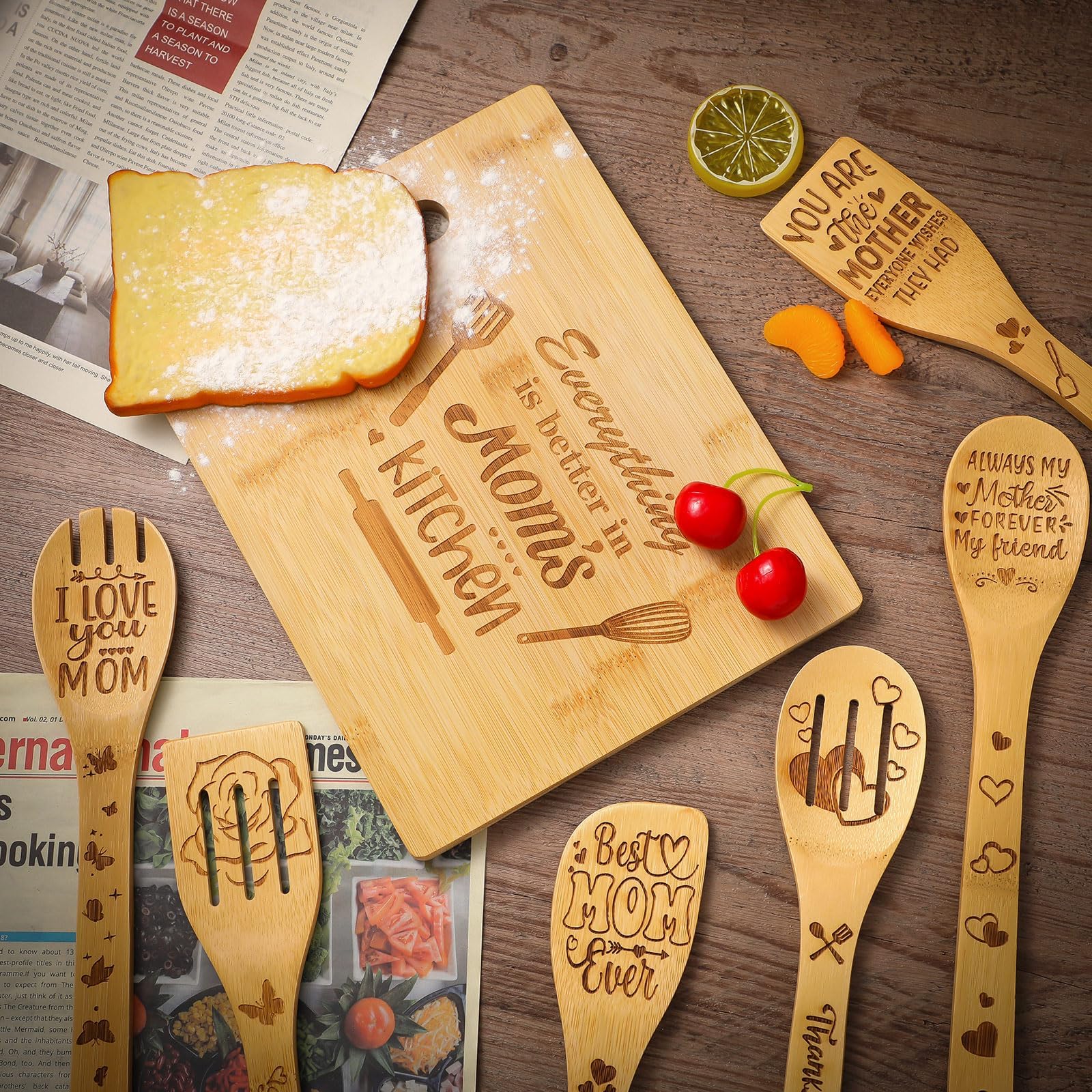 Regalos de cocina para mamá, regalos para el día de la madre de parte de la hija, ideas de regalo de cumpleaños para mamá con tabla de cortar, cucharas de madera, delantales, guantes de horno, soporte