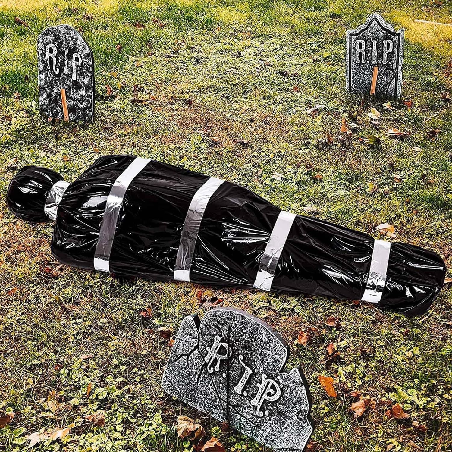 Halloween Decorations Outdoor, Dead Victim Props,150cm Fake Dead Corpse Scary Fake Corpse in Bag Indoor Outdoor Halloween Props Creepy Haunted House Decor Hanging Halloween Party Supplies
