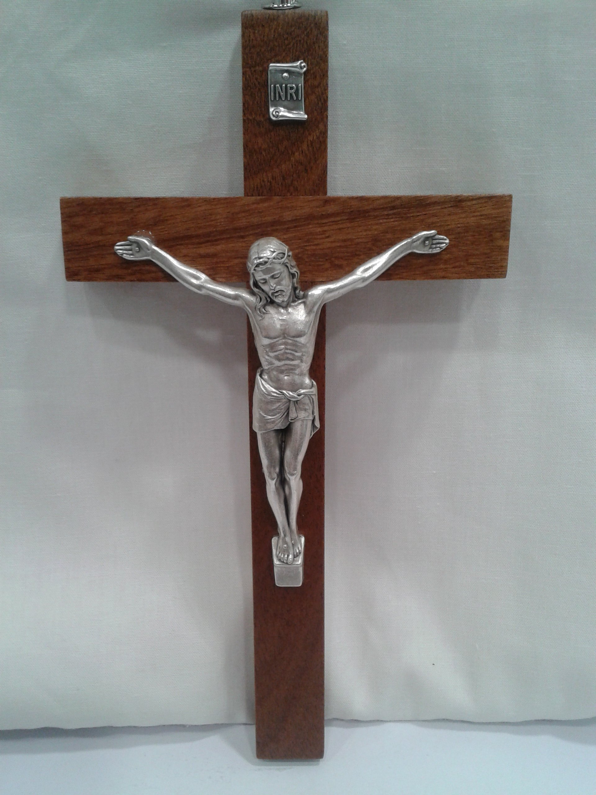 Loving Jesus Multicolor Catholic Gifts Wall Crucifix/Cross Mahogany