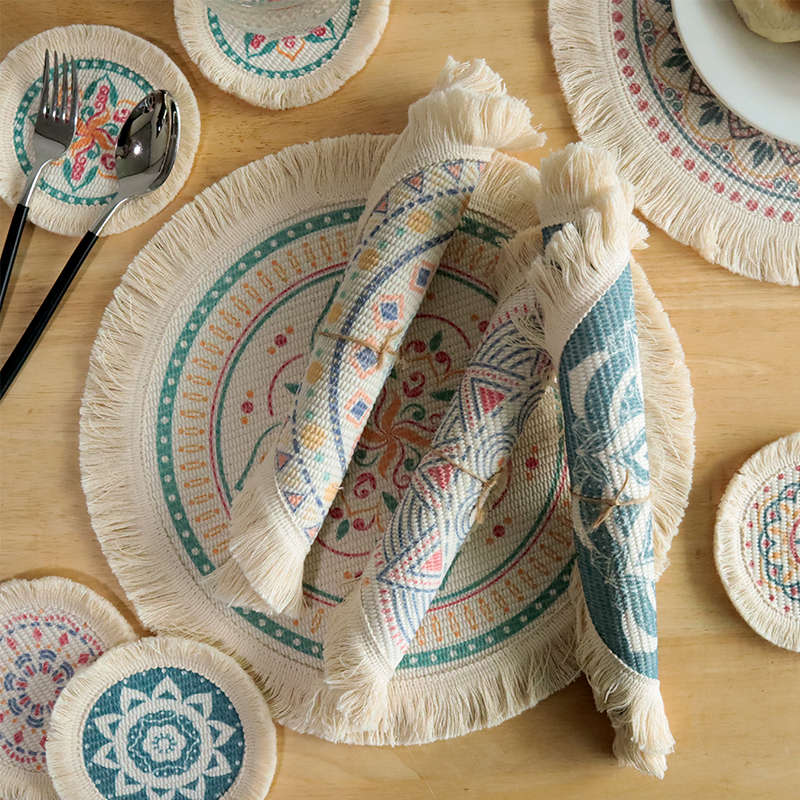Set van 6 geweven ronde placemats ,Handgemaakte
