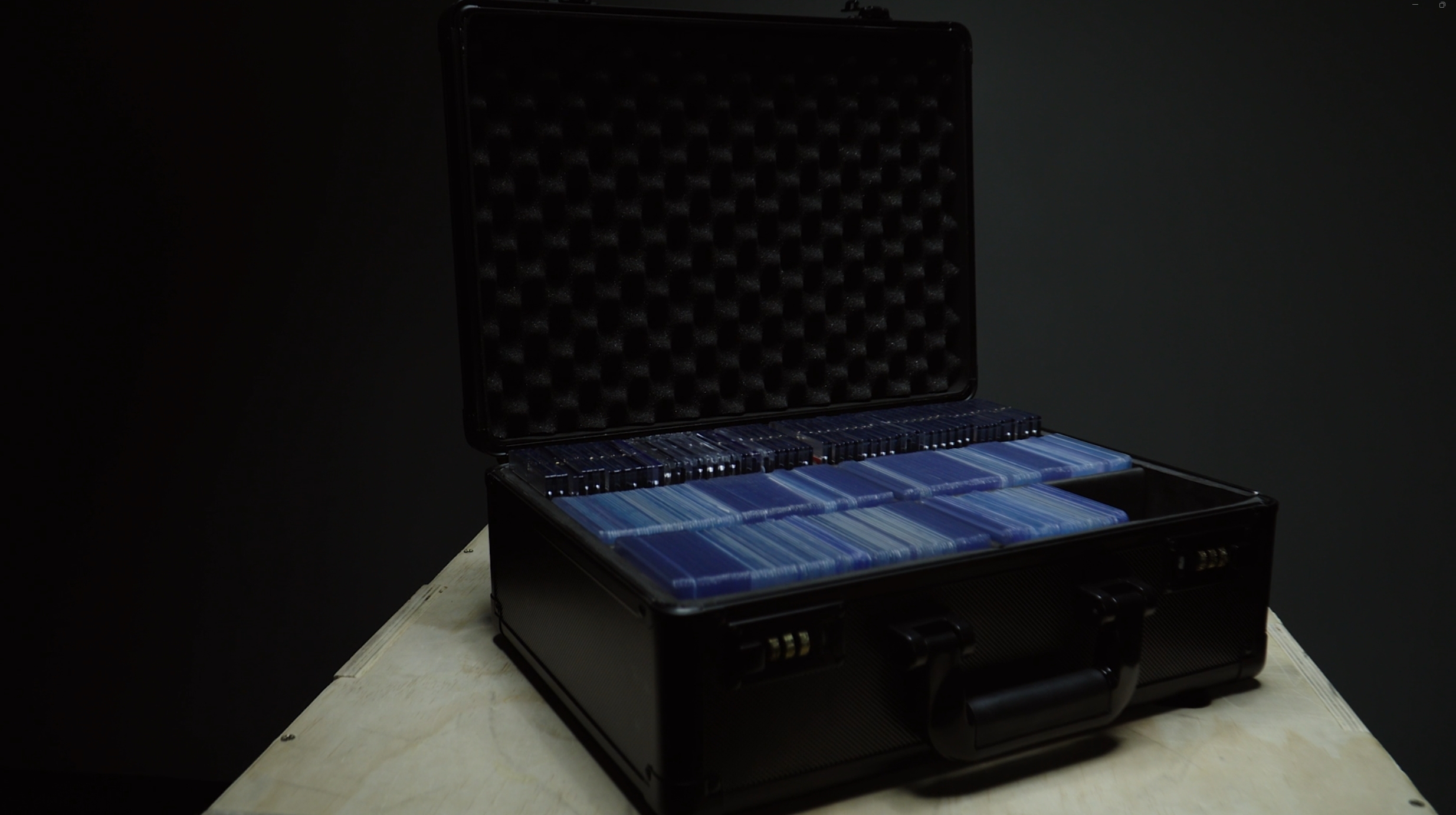 X PRO Toploader Storage Box - Holds 600 Toploaders / 150 Magnetic