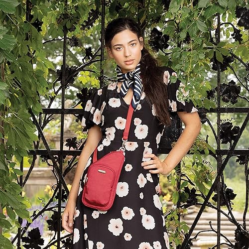 Miniatura 10 de Travelon Bolsa cruzada compacta antirrobo Essentials, Humo, Bolso bandolera