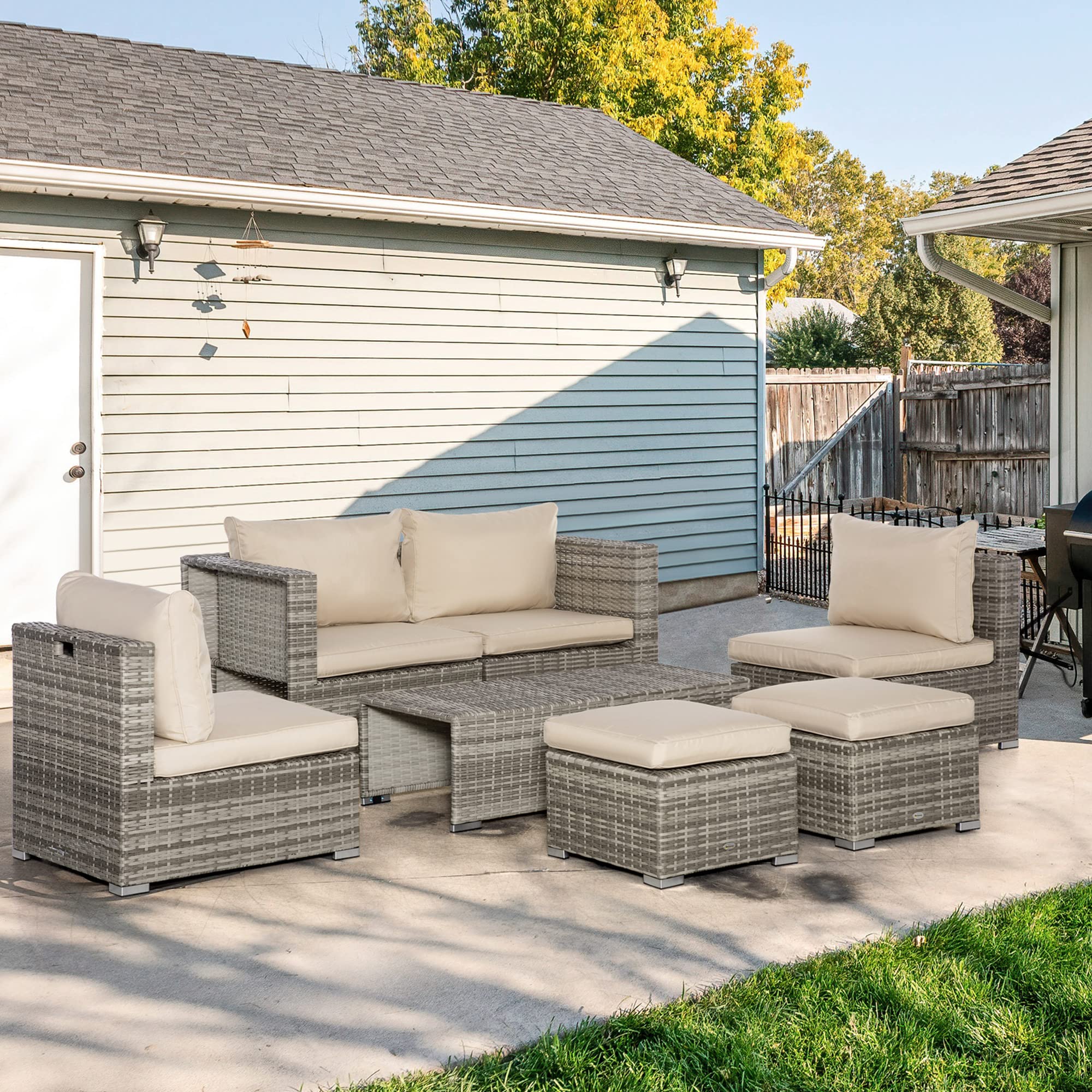 Outsunny Salotto da Esterno in Rattan PE da 8 Pezzi, Set Mobile da Giardino Salvaspazio con Poltrone, Tavolini e Sgabelli, Beige