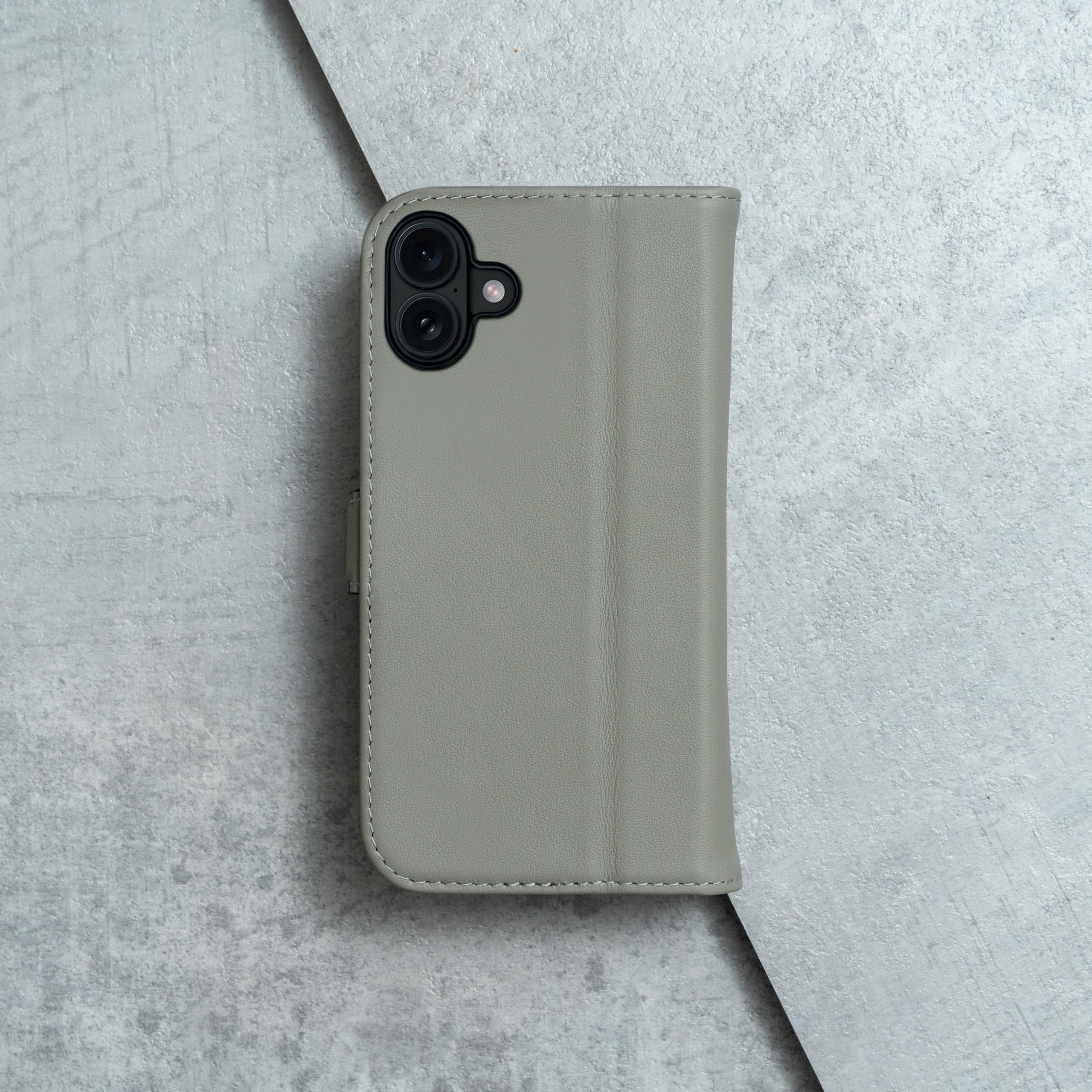 PORTER RILEY – Etui skórzane kompatybilne z iPhone'em 17. Etui/podstawka/portfel/etui składane premium z prawdziwej skóry z przegródkami na karty i poziomą podstawką (szary i różowy)