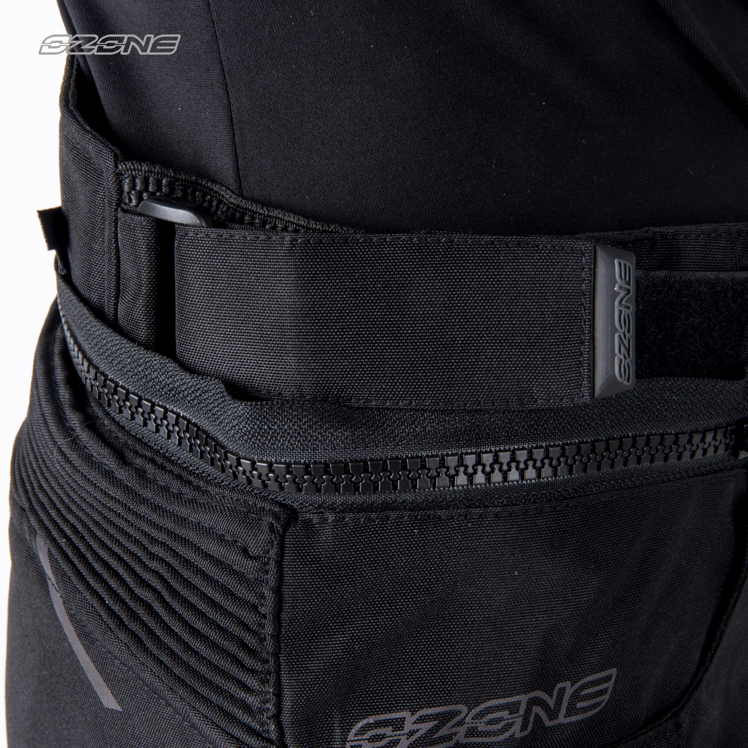 Ozone Jet II Lady Pantalon de Moto pour Les Femmes Protection des Genoux Tissu d'acier Membrane Amovible étanche Éléments réfléchissants Panneaux antidérapants 3 Poches