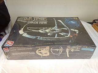 Star Trek Deep Space Nine 9 Space Station 1/2500 Scale Model Kit (1994 AMT/ERTL)