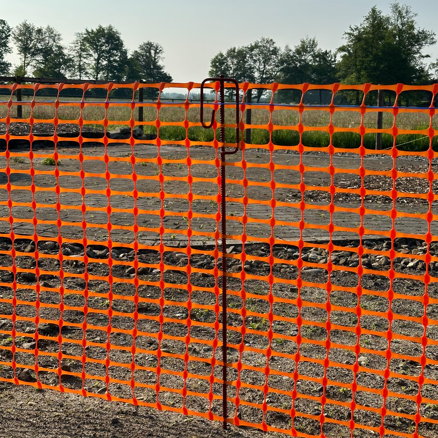 UvV XXL Fangzaun, Bauzaun orange 12,5 kg 50 m Rolle extrem reissfest, Kunststoff Fangzaun - extra schwer - Gitterzaun, Schutzzaun, Warnzaun 2. Wahl etwas verblichen.