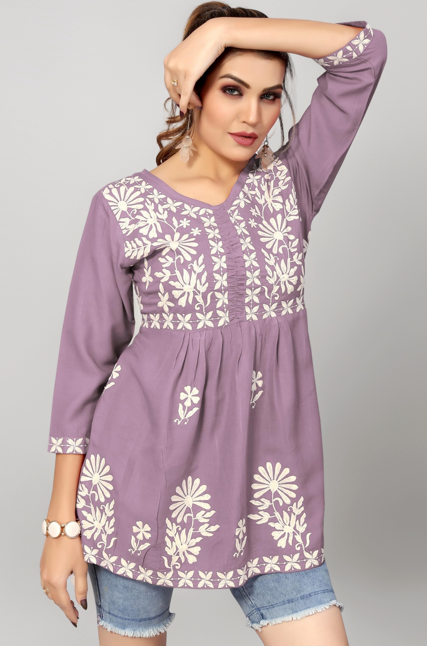 Bee M Pee Designer Short Kurti Tops for Jeans for Women I Chikankari Rayon Cotton Long Kurta Kurti for Women I Stylish wear Kurti top for Girls