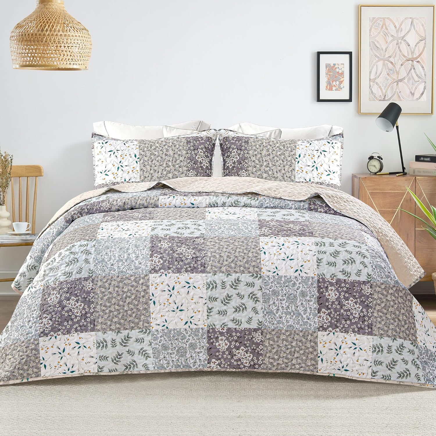 Whale Flotilla Reversible Patchwork Quilts Full Queen Size, Lightweight Boho Printed Bedspreads Coverlets Quilt Bedding Set with 2 Pillow Shams for All Seasons, Light Grey